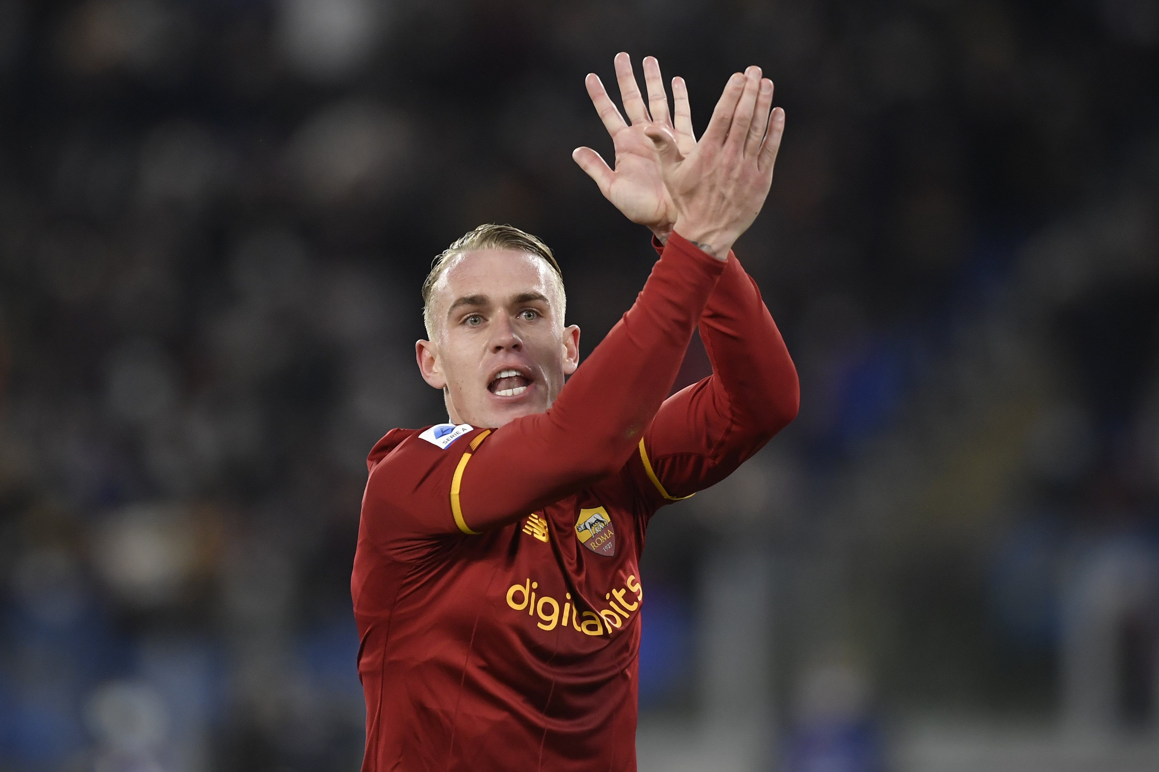 Rick Karsdorp of AS Roma reacts during the Serie A football...