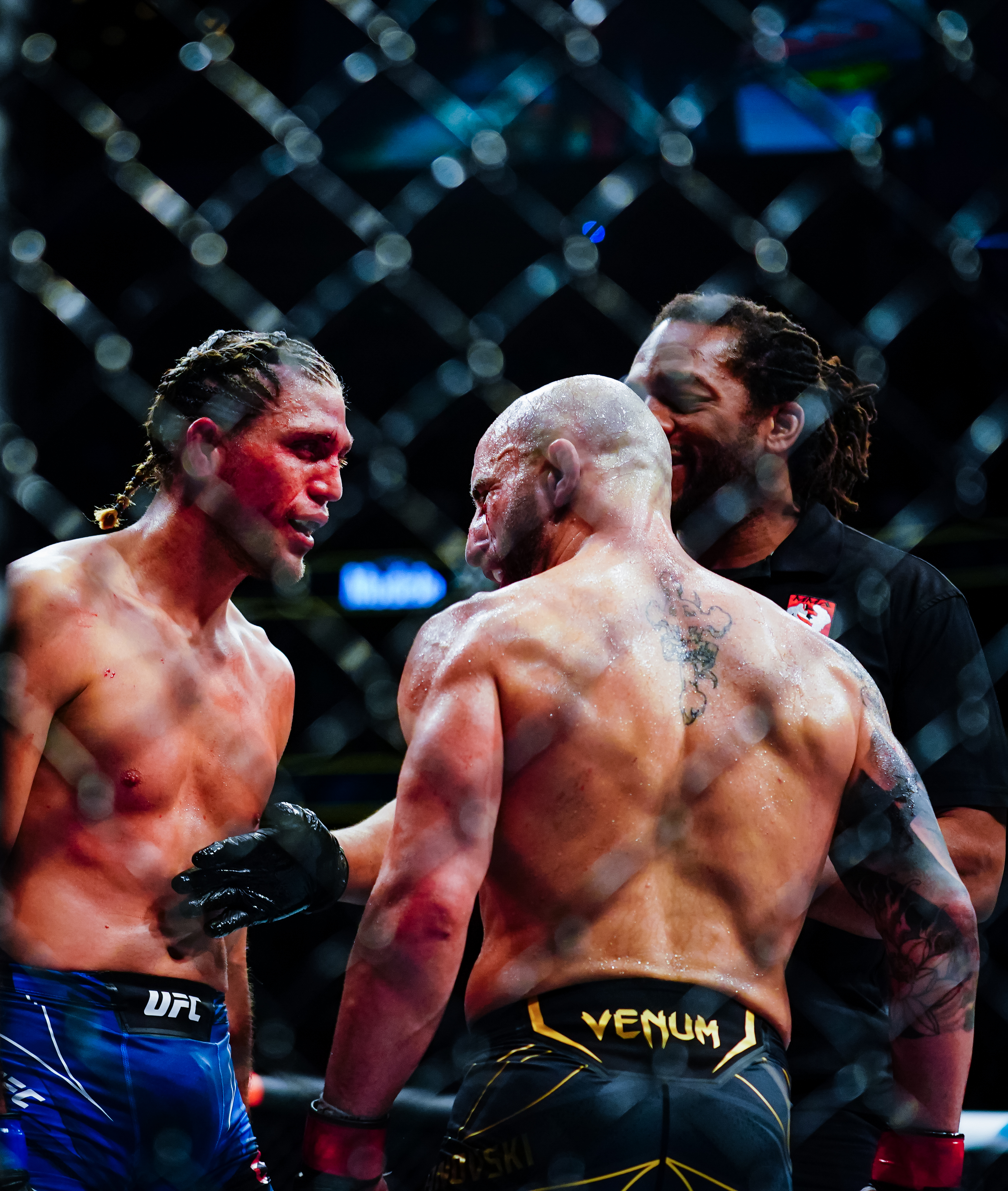 UFC 266: Volkanovski v Ortega