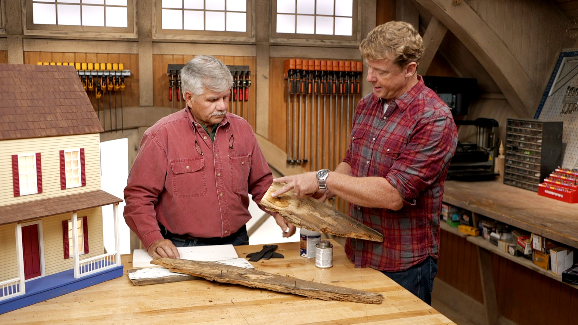 S20 E13, Tom Silva explains how to identify wood rot to Kevin O’Connor