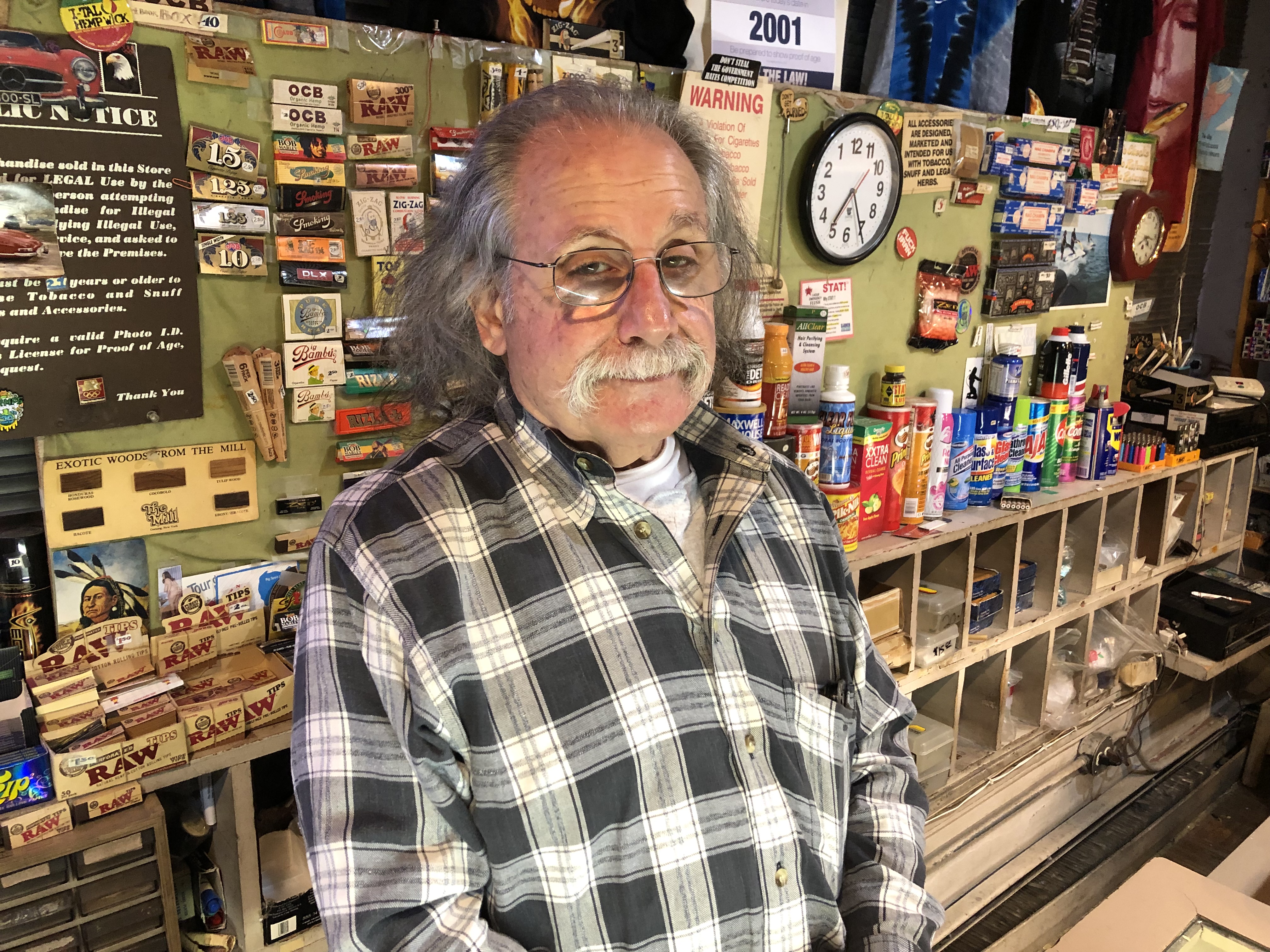 It was 1969 when Shelly Miller began operating the Adam’s Apple, now one of the nation’s oldest head shops, selling “smoking accessories” in an era in which marijuana was illegal. He’s closing the place for good on Jan. 31.