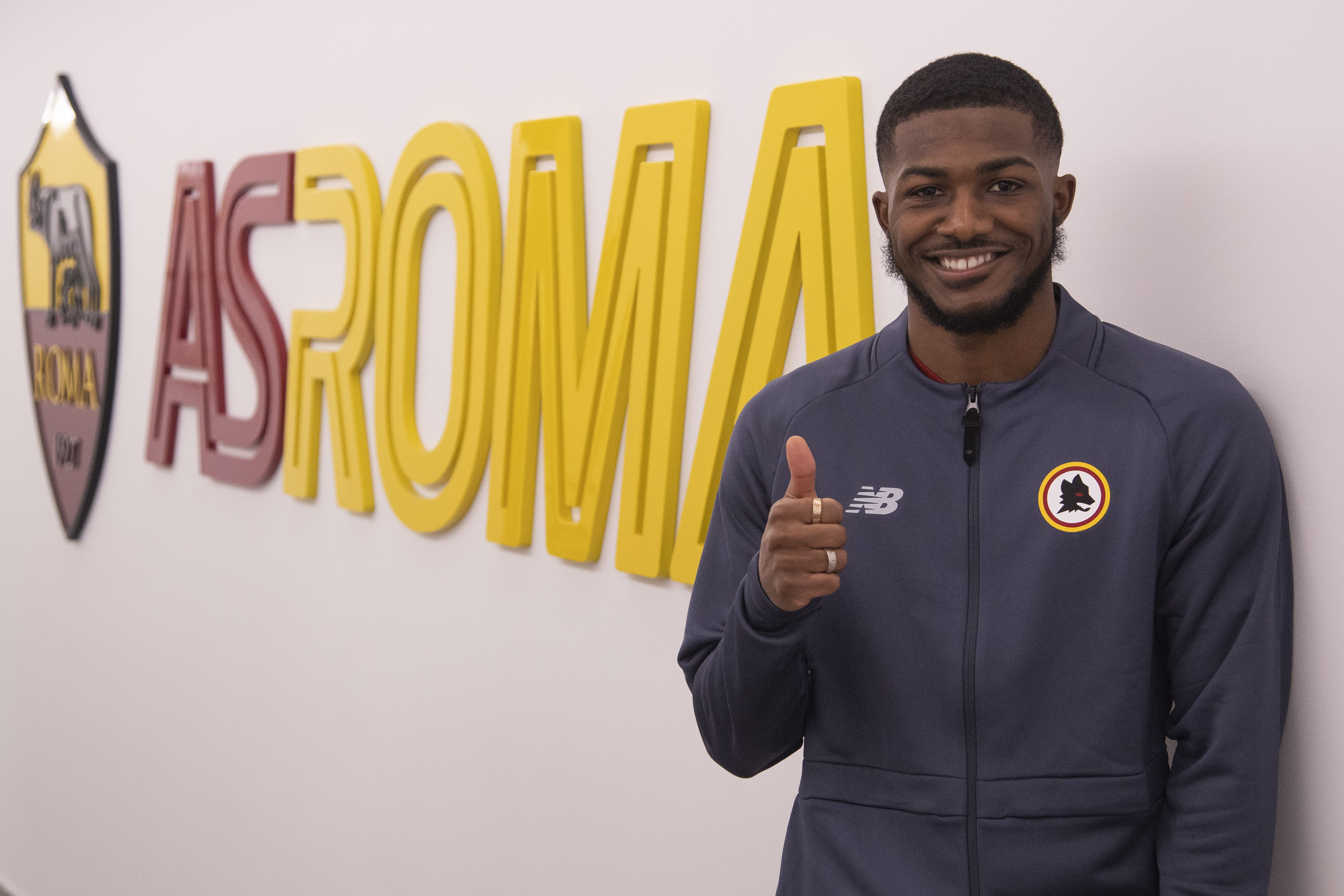 AS Roma New Signing Ainsley Maitland-Niles Arrival