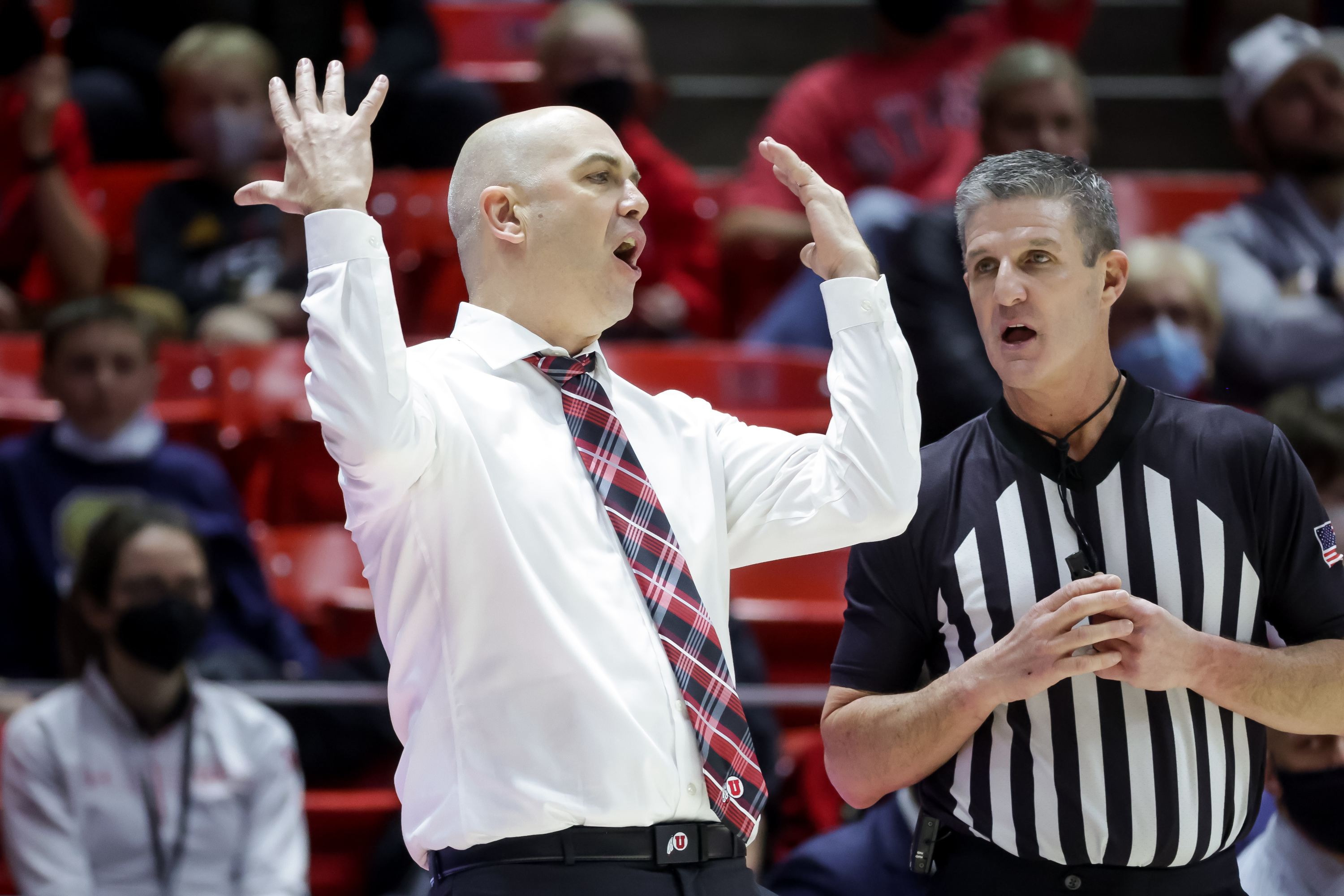 Utah Utes head coach Craig Smith reacts to a call during the game against the Washington State Cougars at the Huntsman Center in Salt Lake City on Saturday, Jan. 8, 2022.