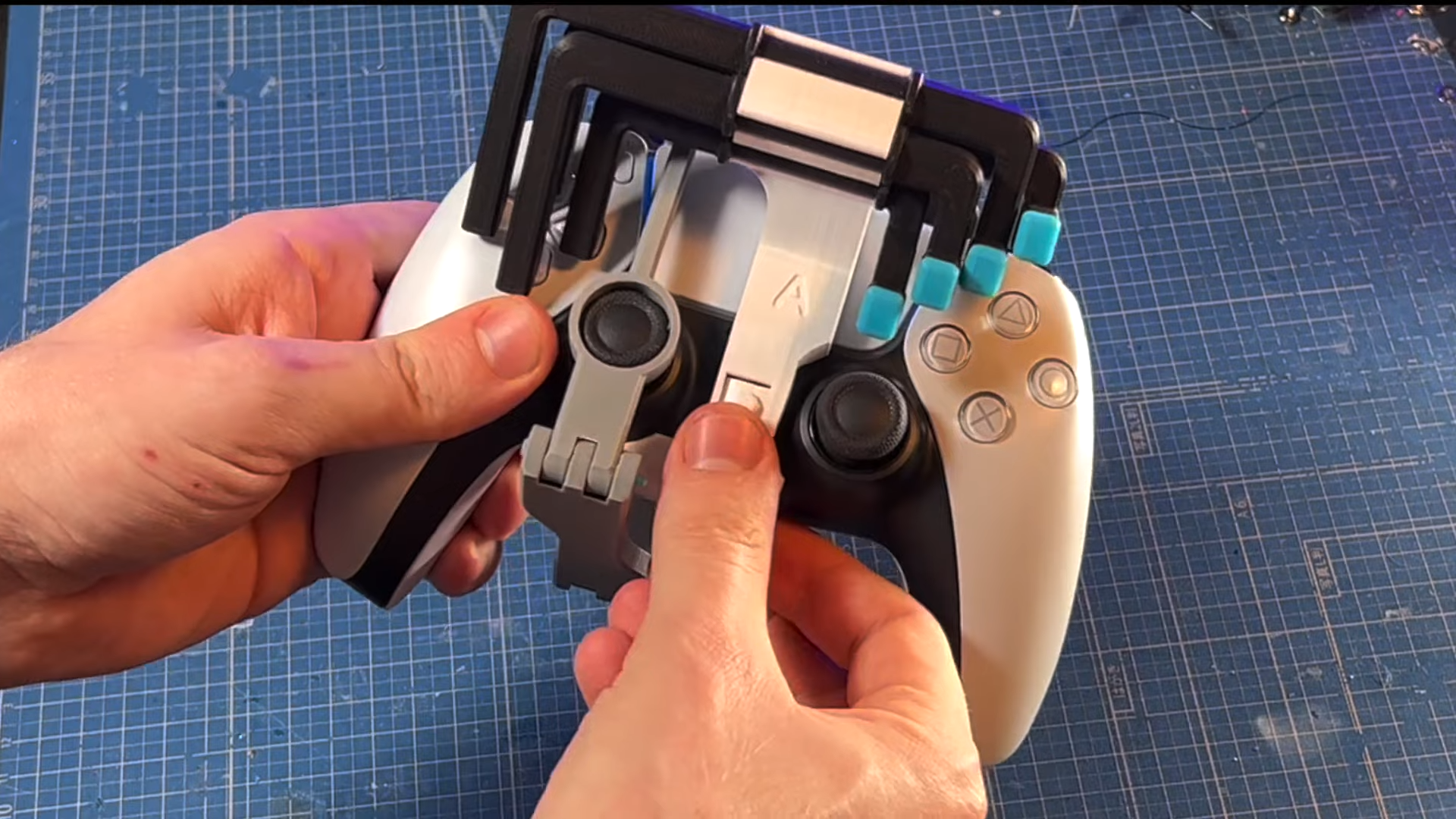 A YouTuber built an attachment for the PlayStation 5’s DualSense that promotes one-handed play