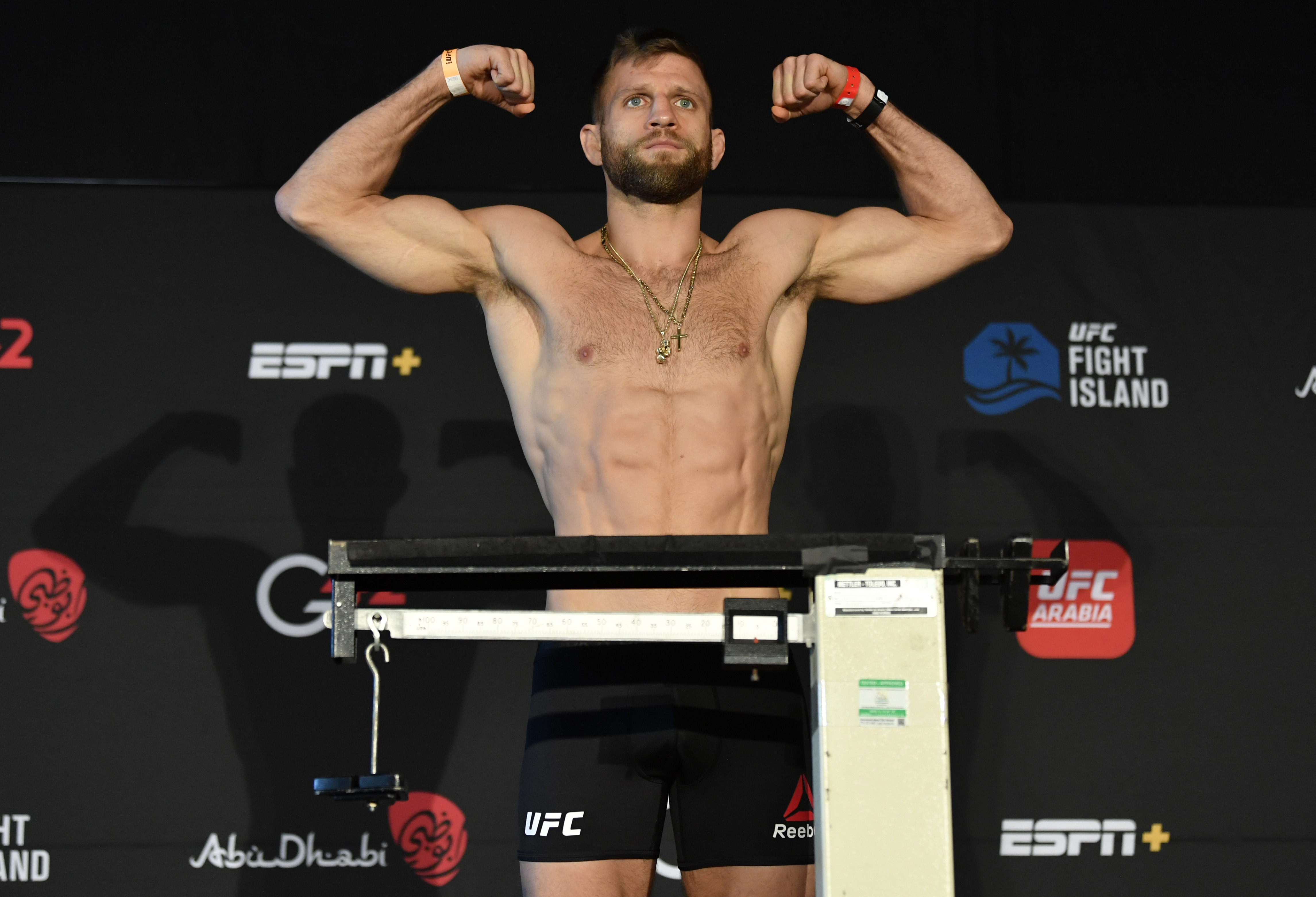 UFC Fight Night Holloway v Kattar: Weigh-Ins