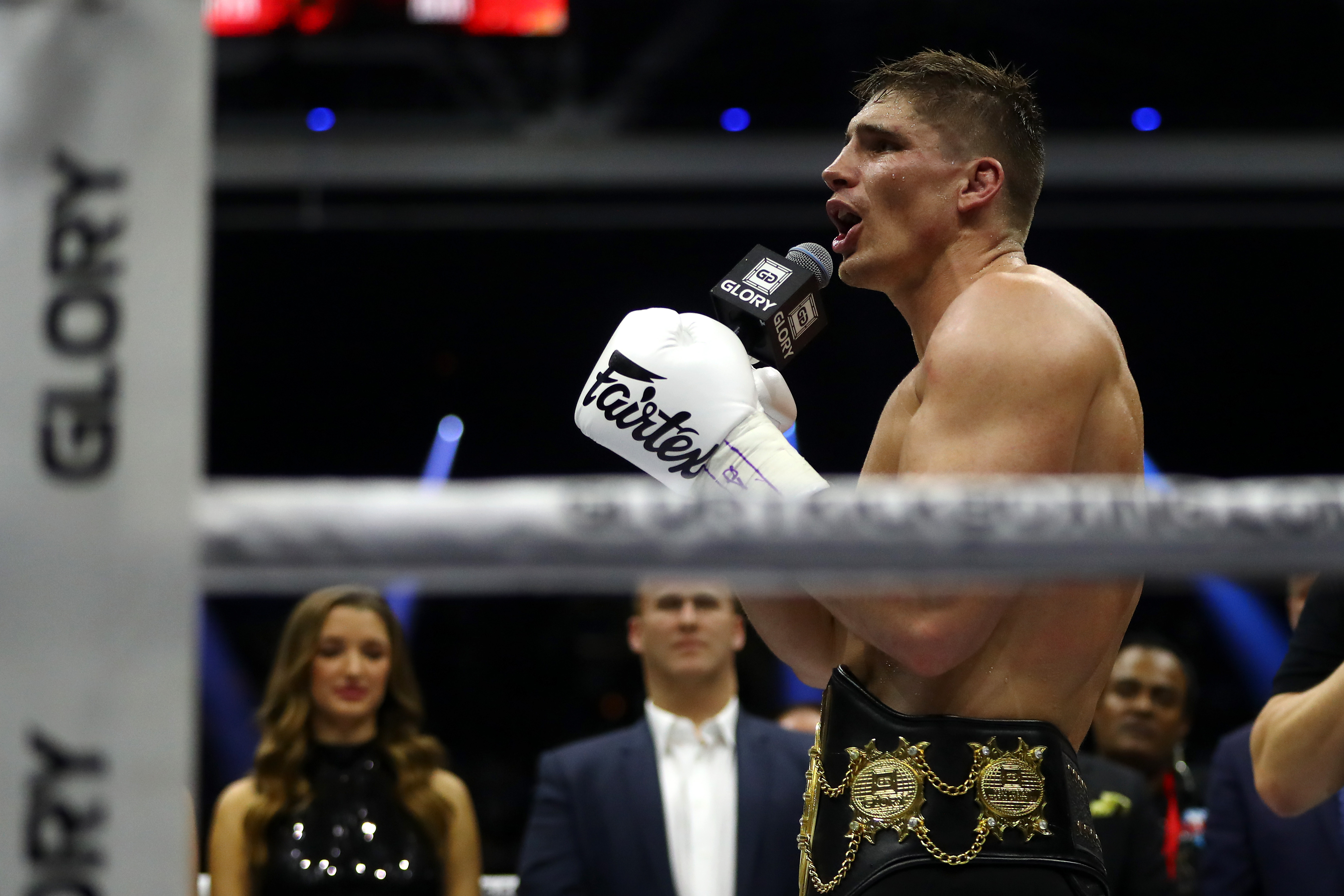 Rico Verhoeven speaks to the fans after retaining his GLORY heavyweight belt against Badr Hari.
