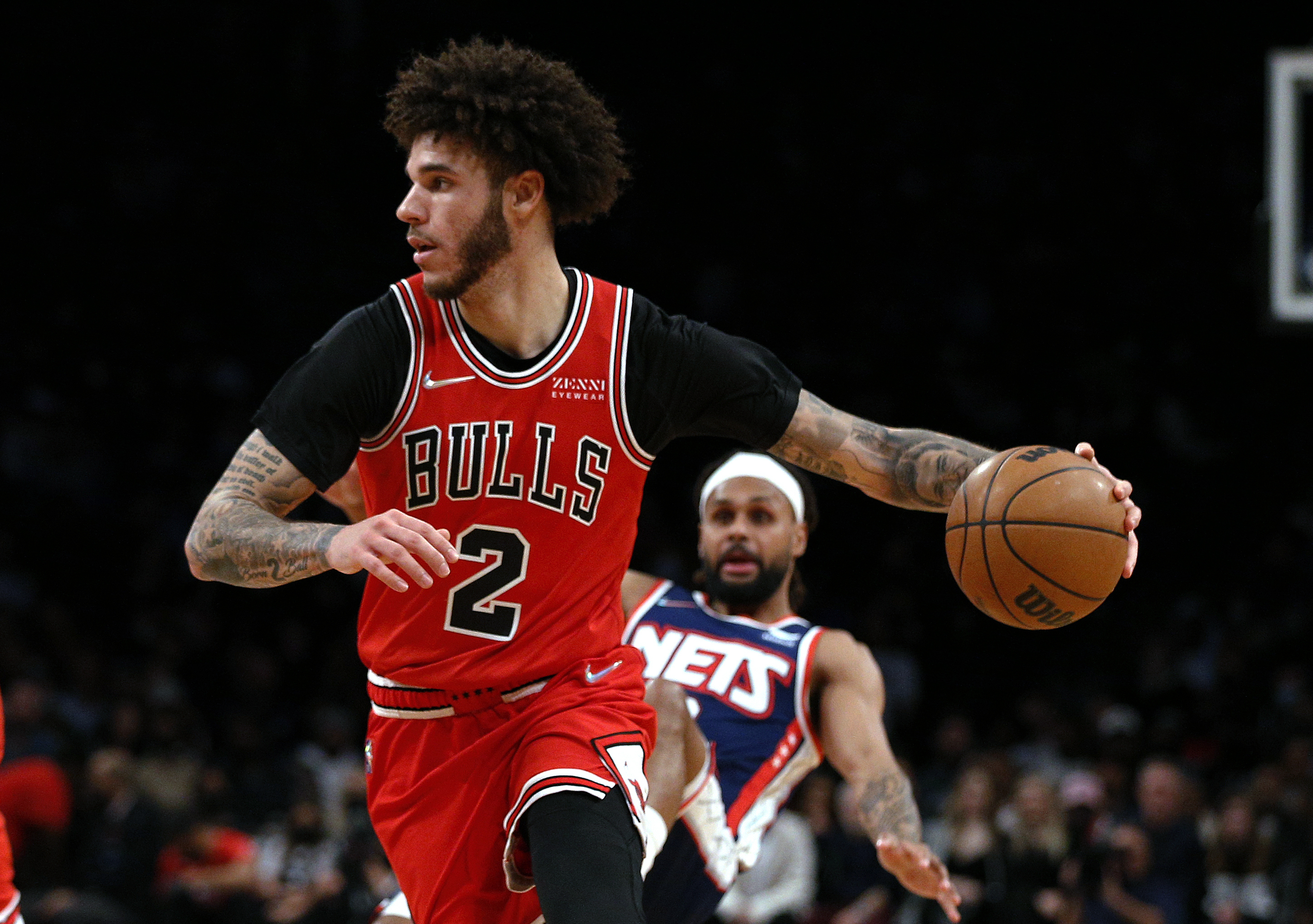 Lonzo Ball will have surgery to repair a small tear in the left meniscus, sidelining the Bulls starter for six to eight weeks, 