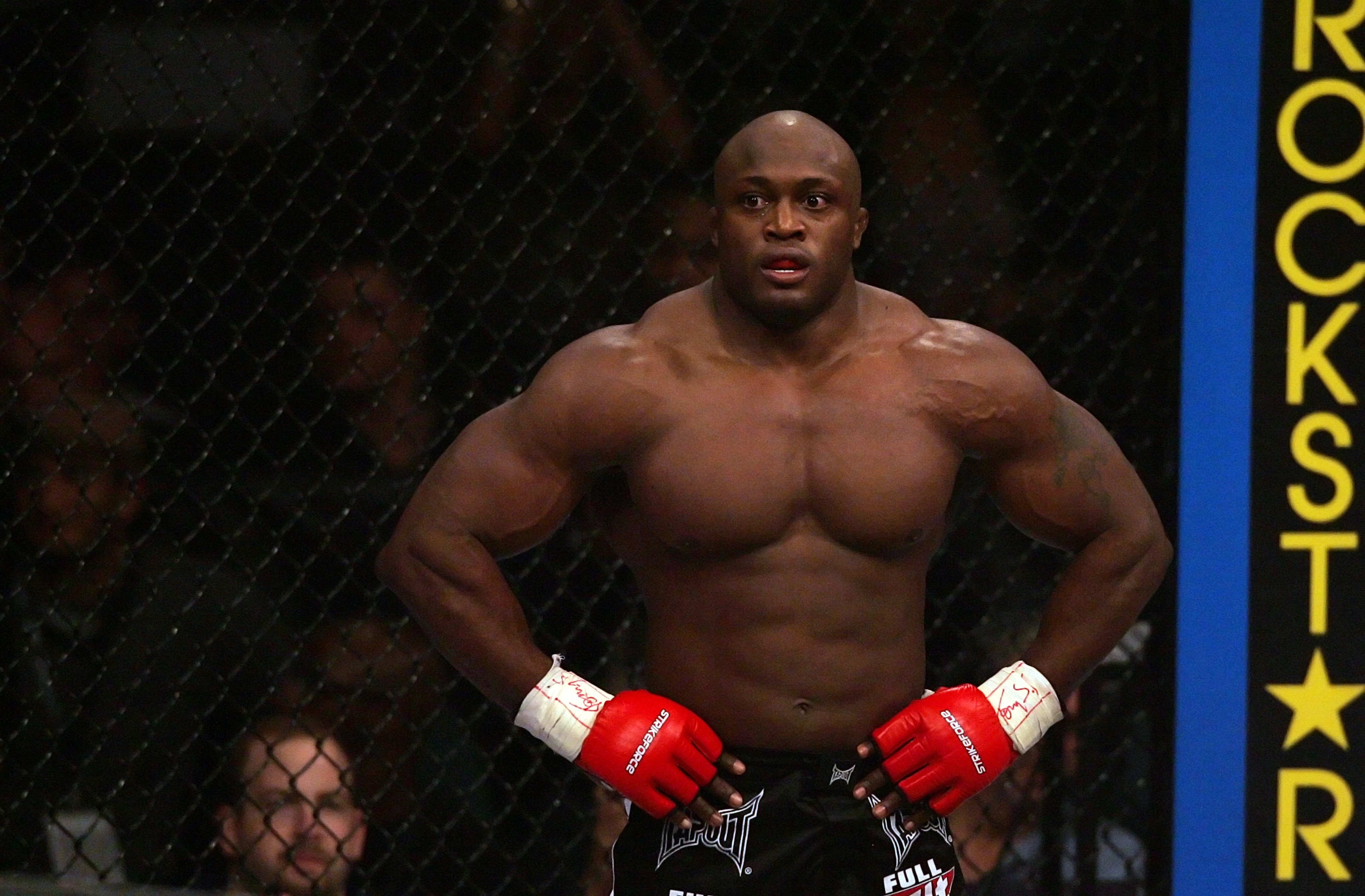 WWE champ Bobby Lashley fought for Bellator, but could not make a UFC deal work