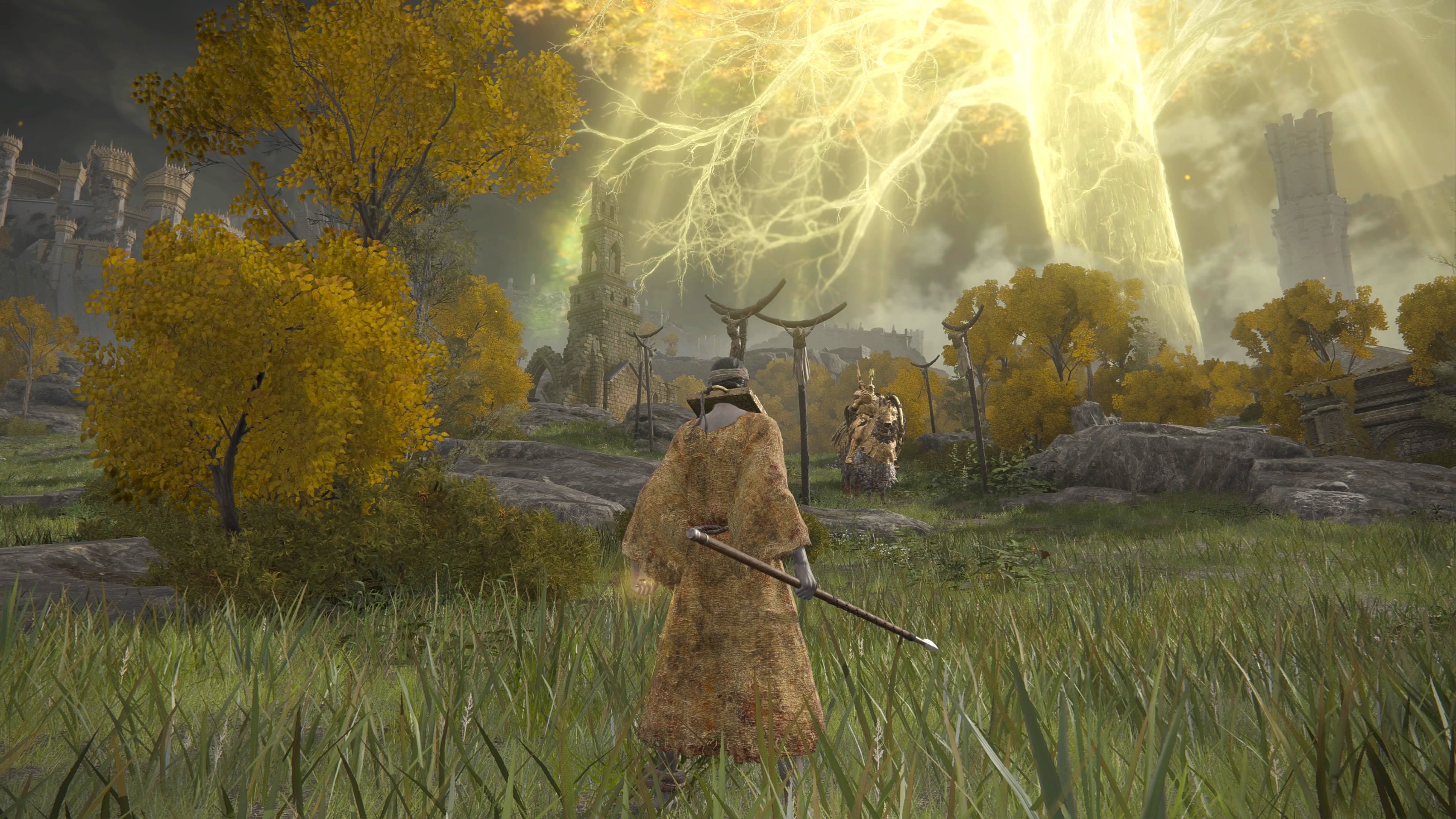 A Tarnished wielding a spear looks at the Tree Sentinel, with the Erdtree in the background, in a screenshot from Elden Ring.