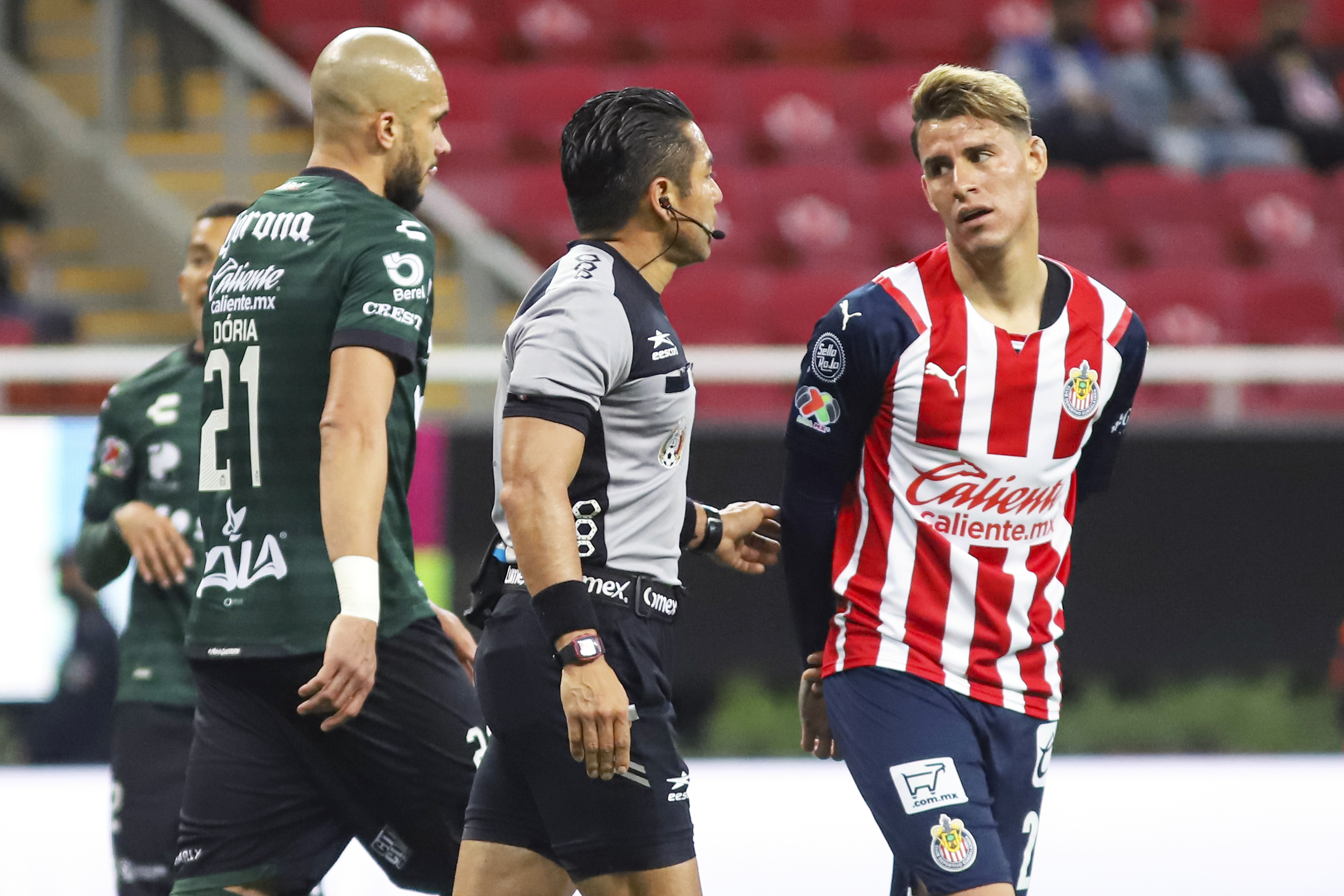 Cristian Calderon of Chivas appeals to central referee Victor Alfonso Caceres during the 9th round match between Chivas and Santos Laguna at Akron Stadium on March 5, 2022 in Zapopan, Mexico.