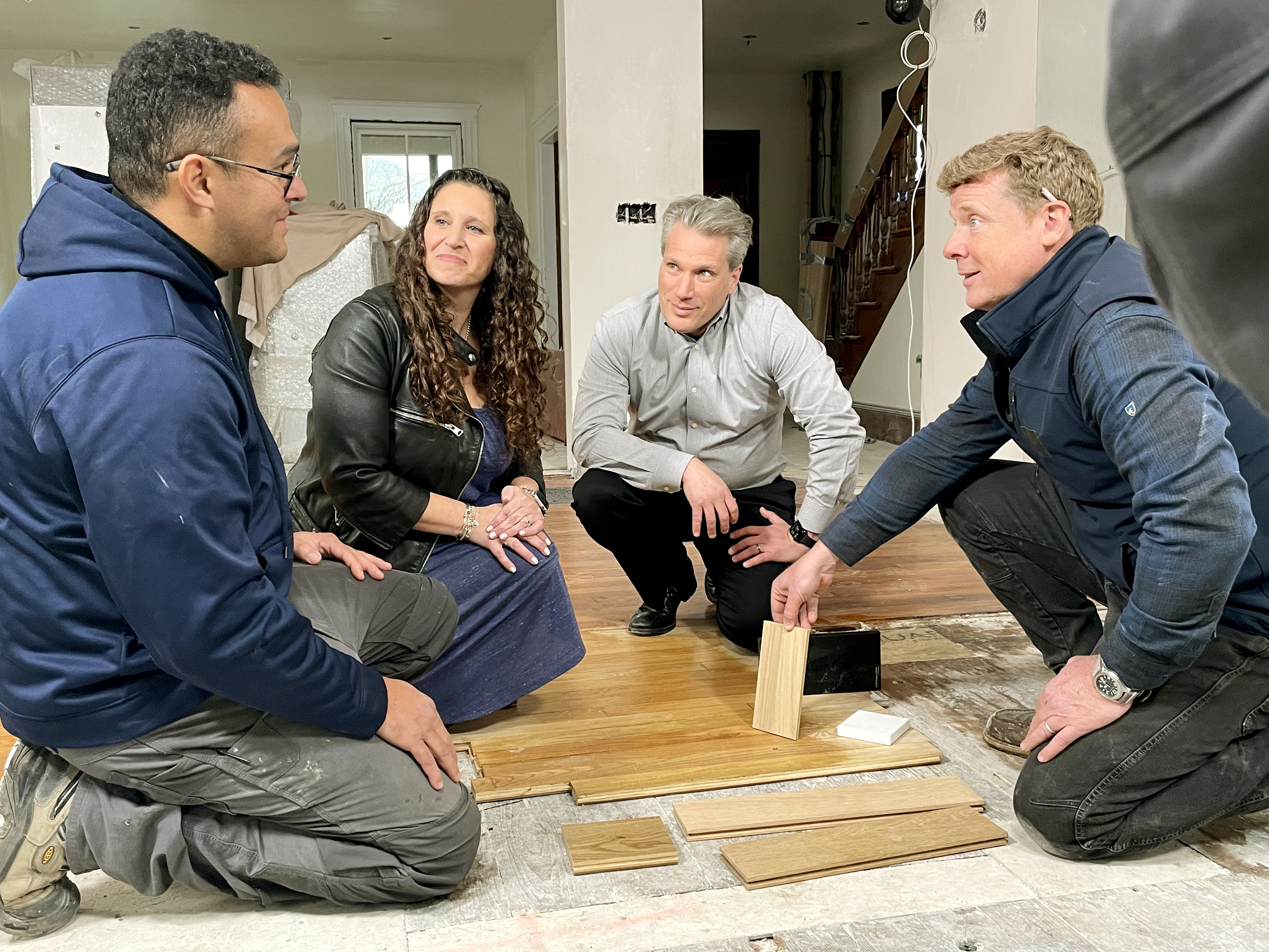 S43 E21, Kevin O’Connor discusses flooring with the homeowners and contractor