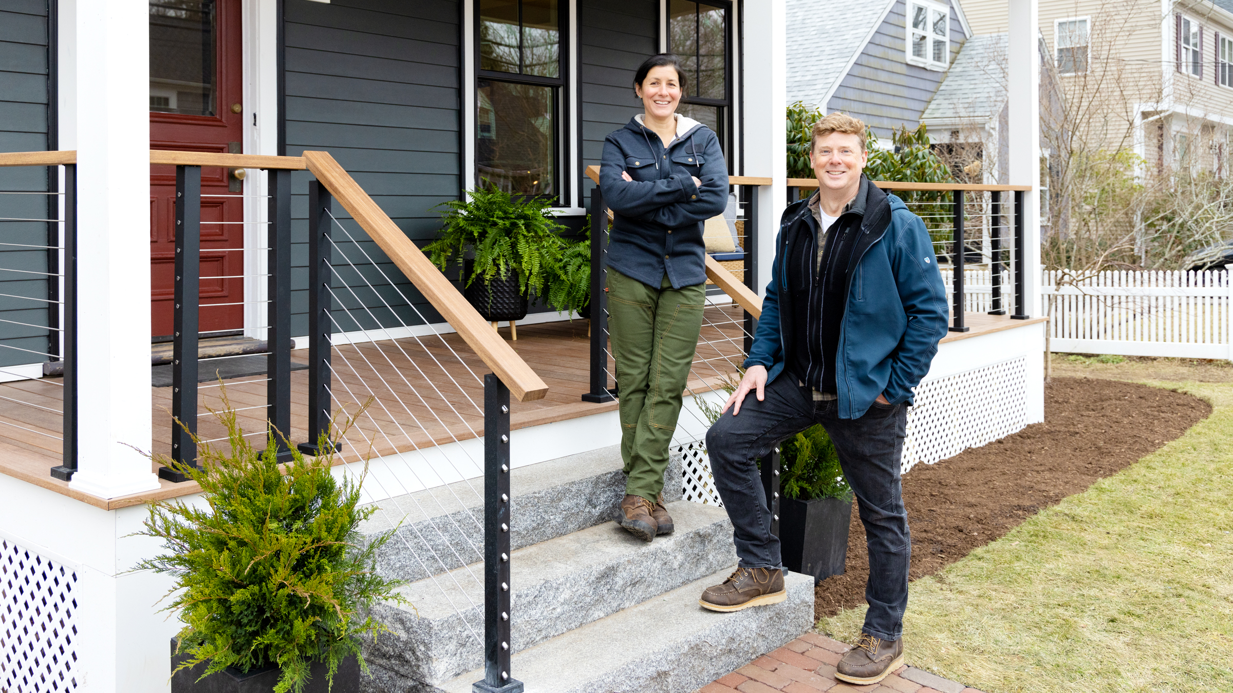 S43 E26, Jenn Nawada and Kevin O’Connor on the West Roxbury front porch stairs