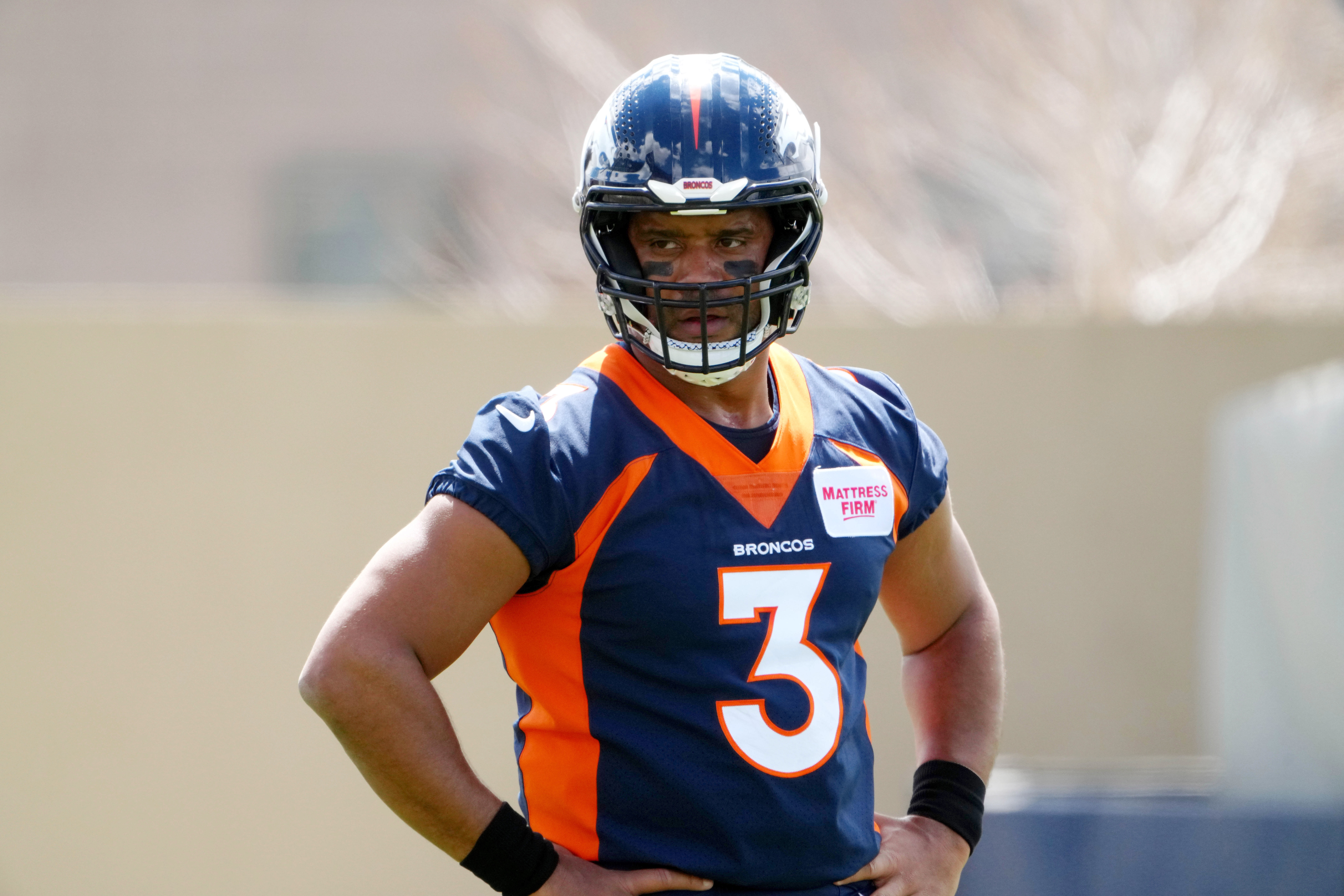 Denver Broncos quarterback Russell Wilson (3) looks on during a Denver Broncos mini camp at UCHealth Training Center.