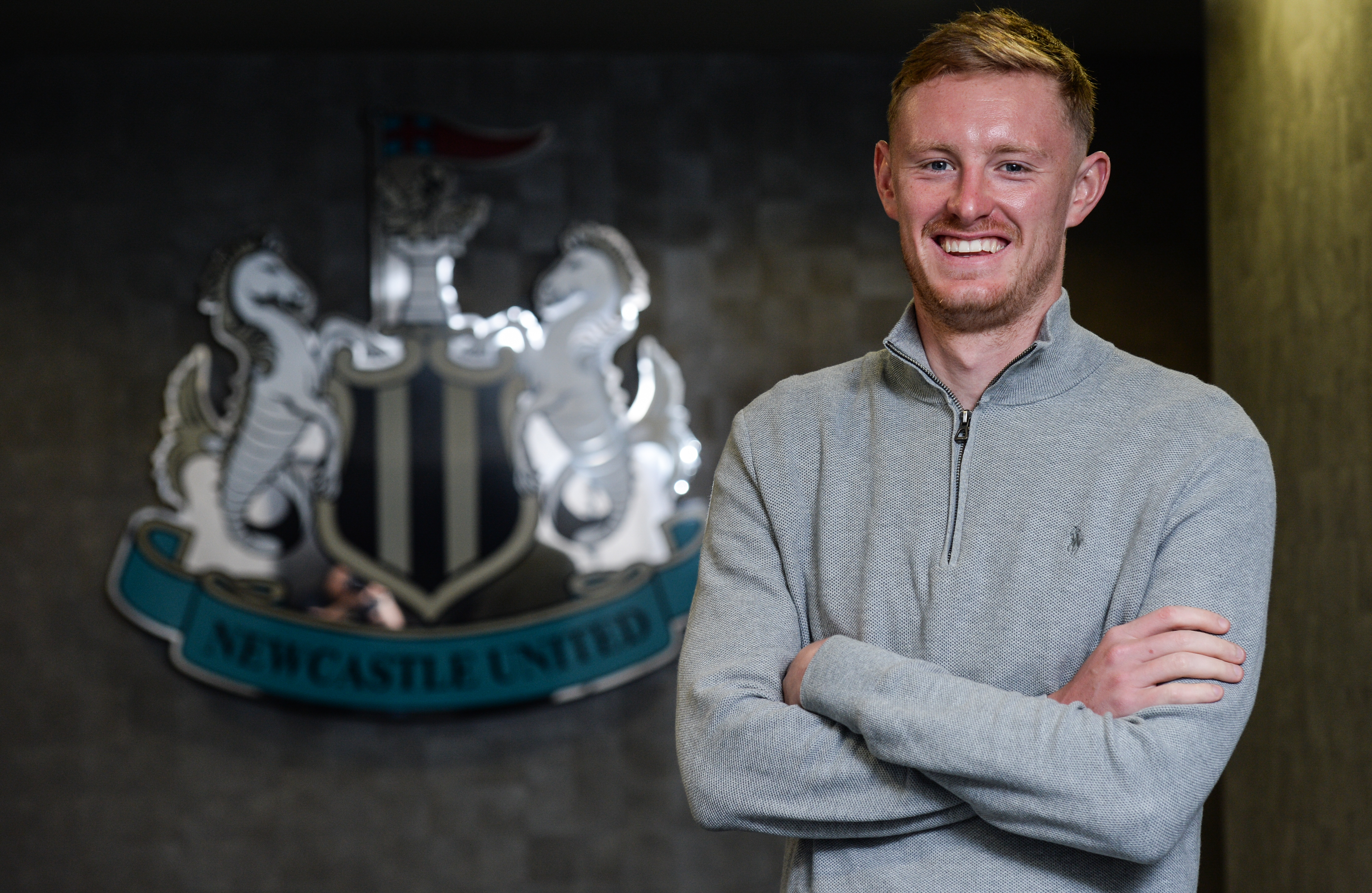 Sean Longstaff Signs a New Contract at Newcastle United