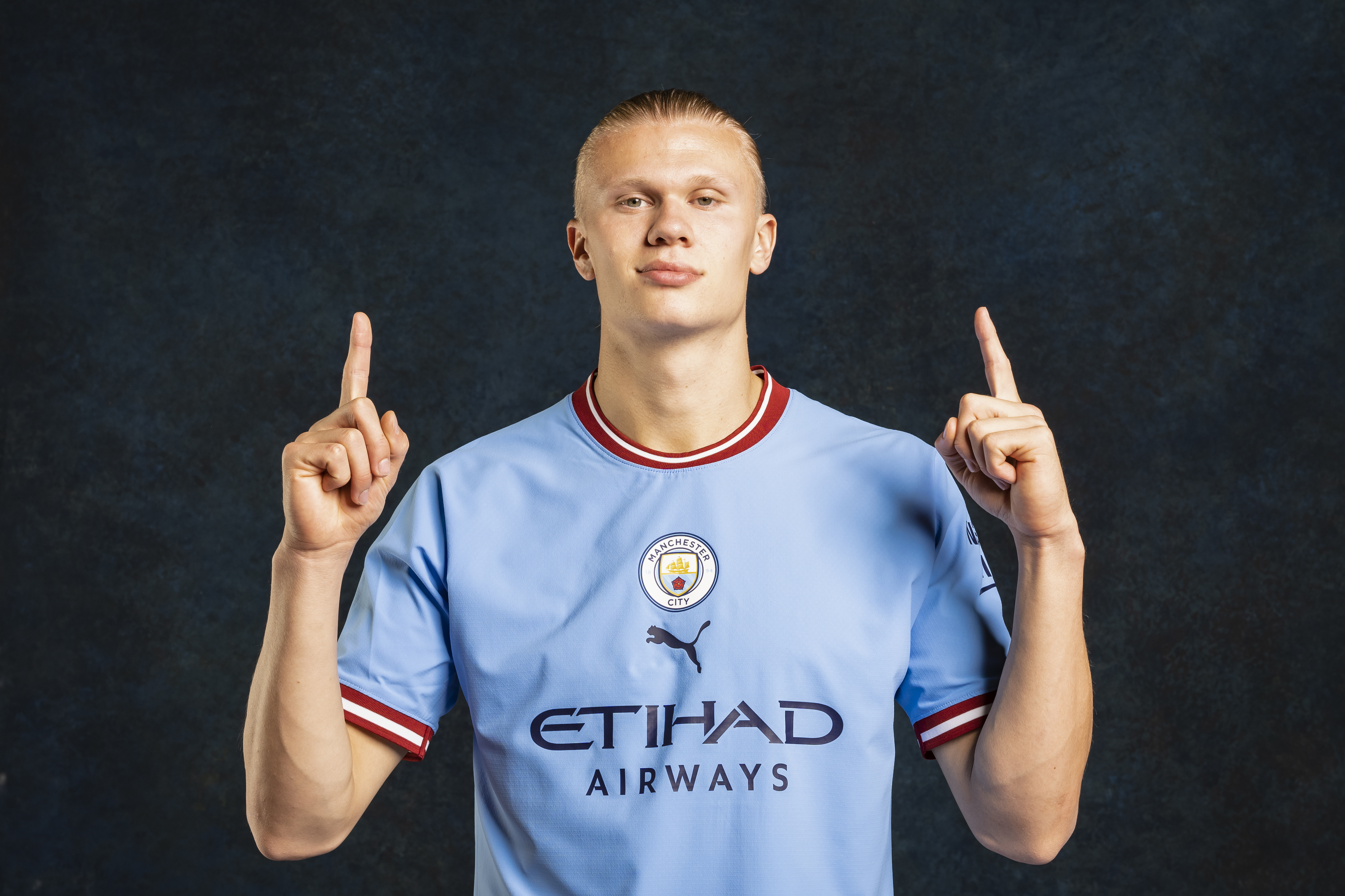 Manchester City Unveil New Signing Erling Haaland