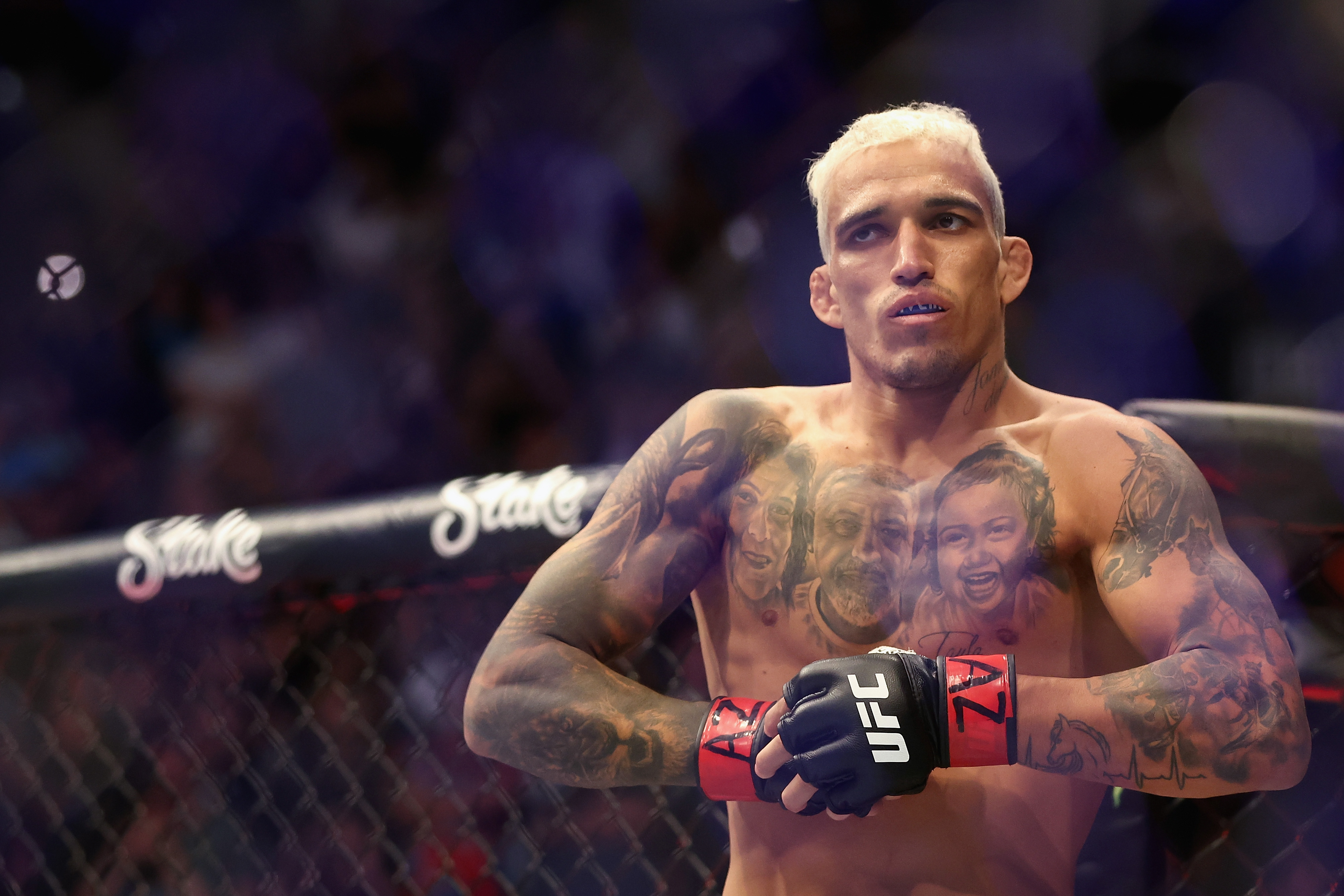 Charles Oliveira defeated Justin Gaethje in May 2022.