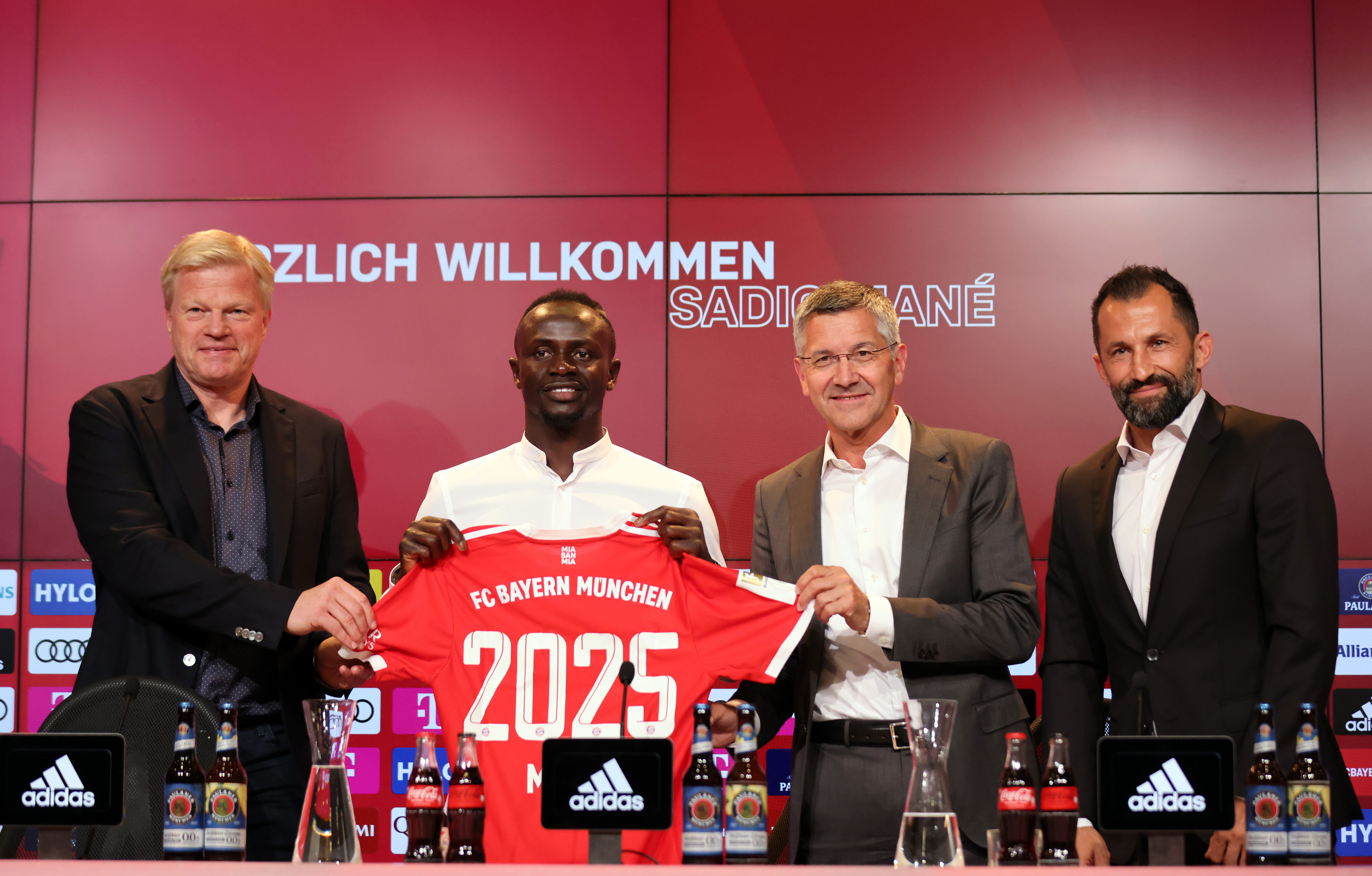 FC Bayern Muenchen Unveils New Signing Sadio Mane