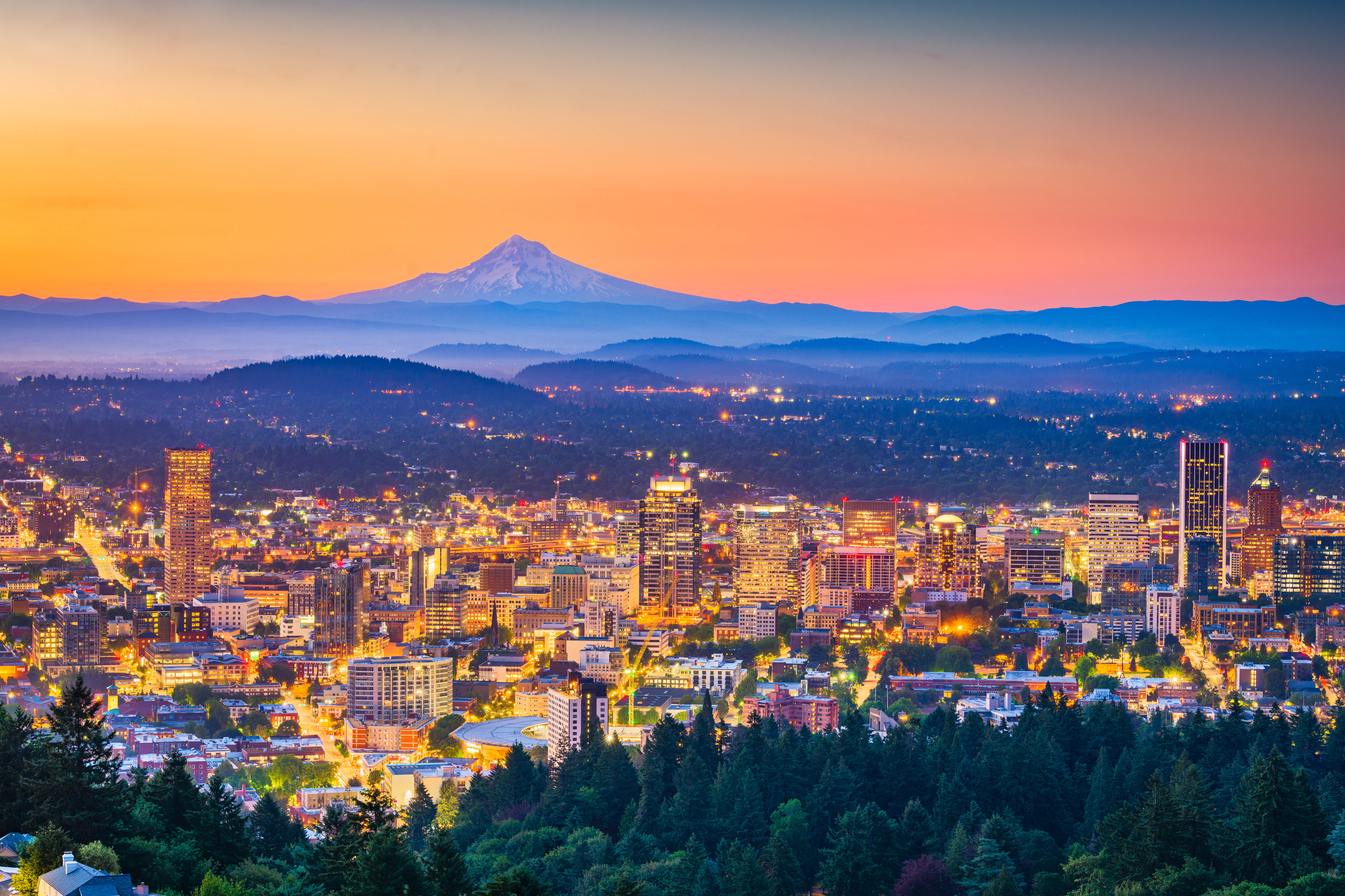 A shot of Portland, Oregon at sunrise.