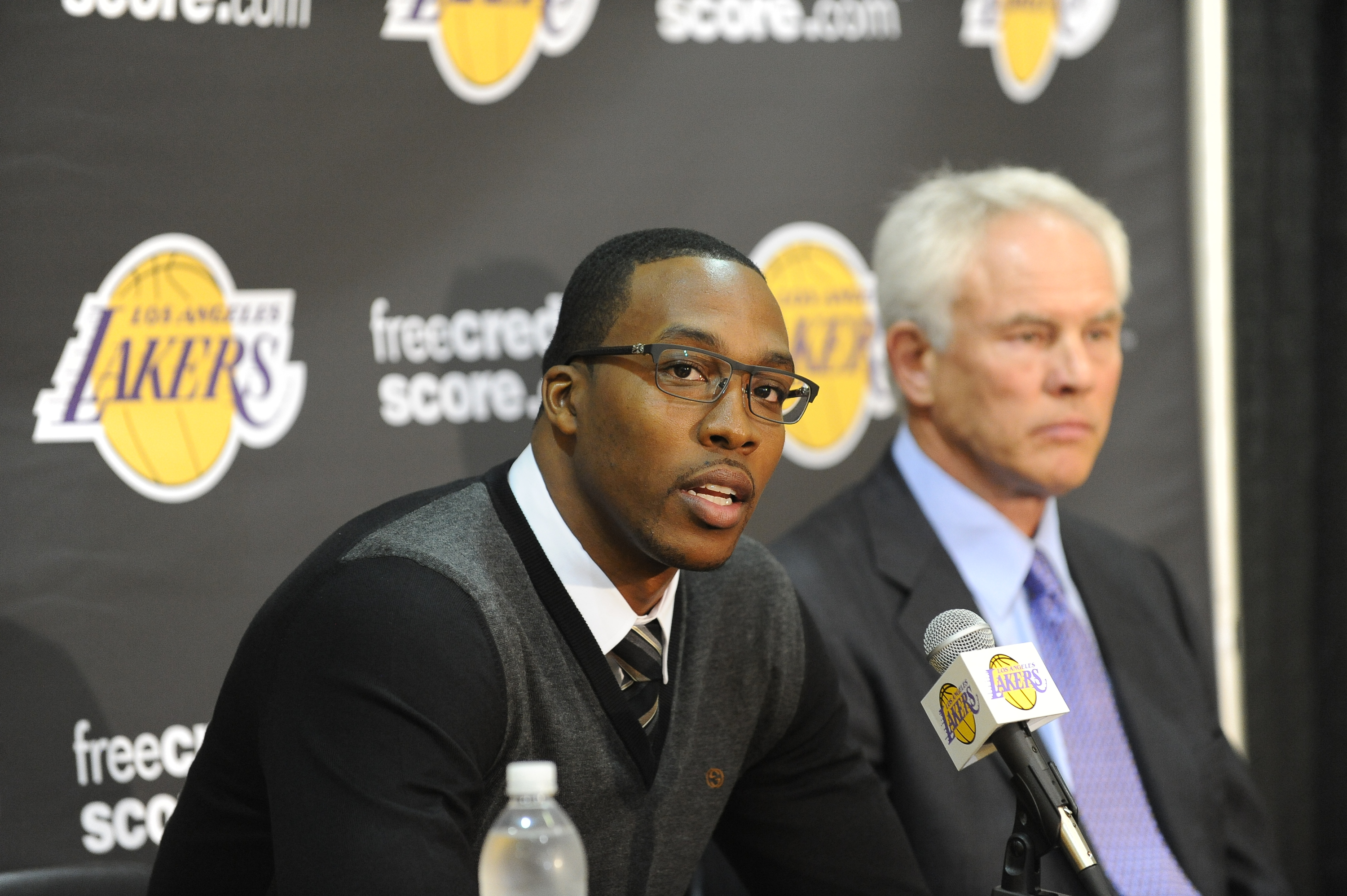Los Angeles Lakers introduce Dwight Howard