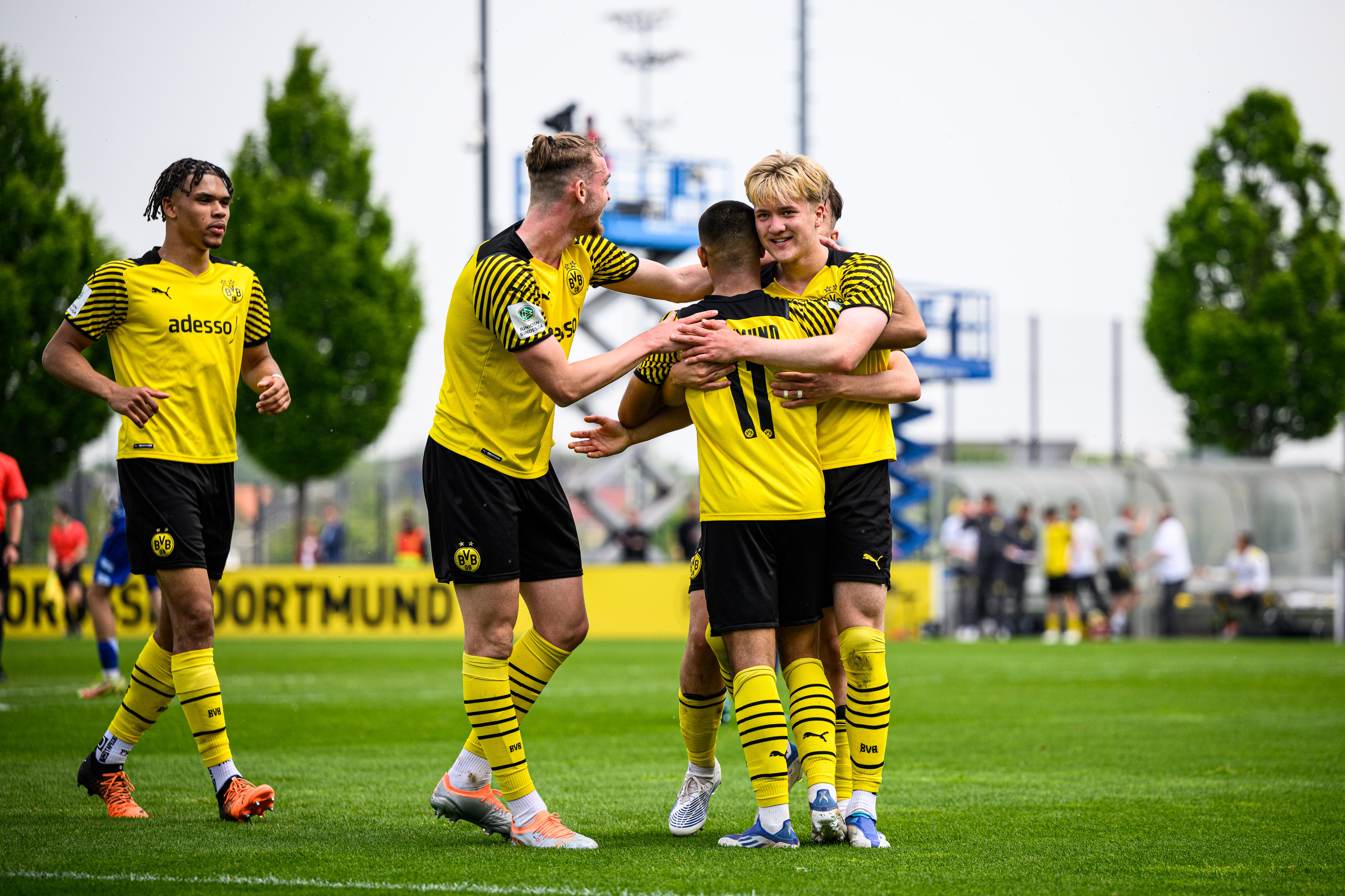 Borussia Dortmund v FC Schalke 04 - A Junior German Championship Semi Final Leg One