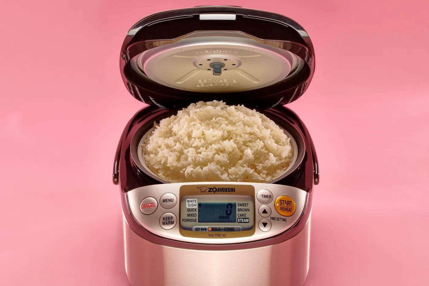 An open rice cooker