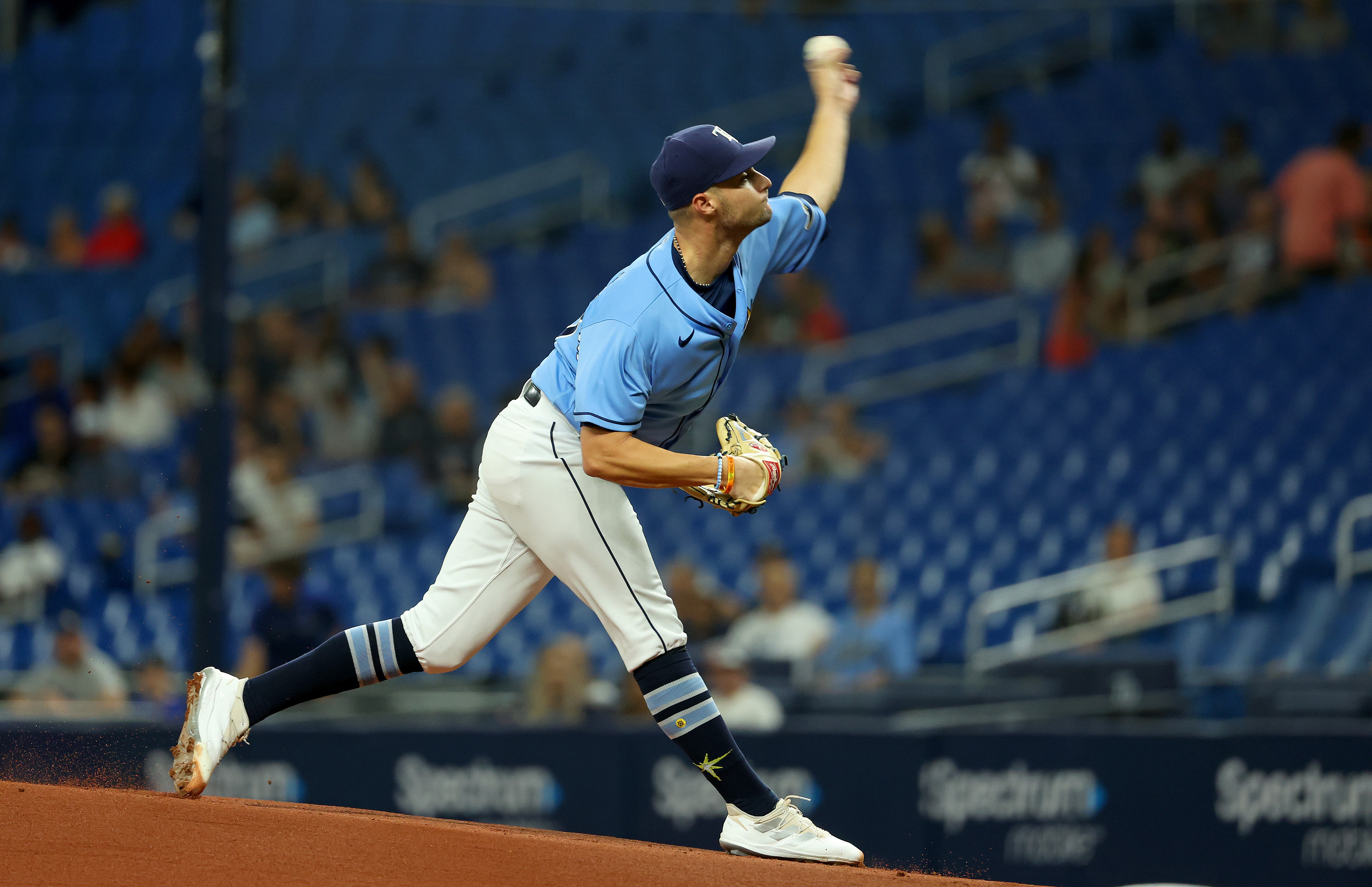 Shane McClanahan #18 of the Tampa Bay Rays pitches during a game against the Los Angeles Angels at Tropicana Field on August 24, 2022 in St Petersburg, Florida.