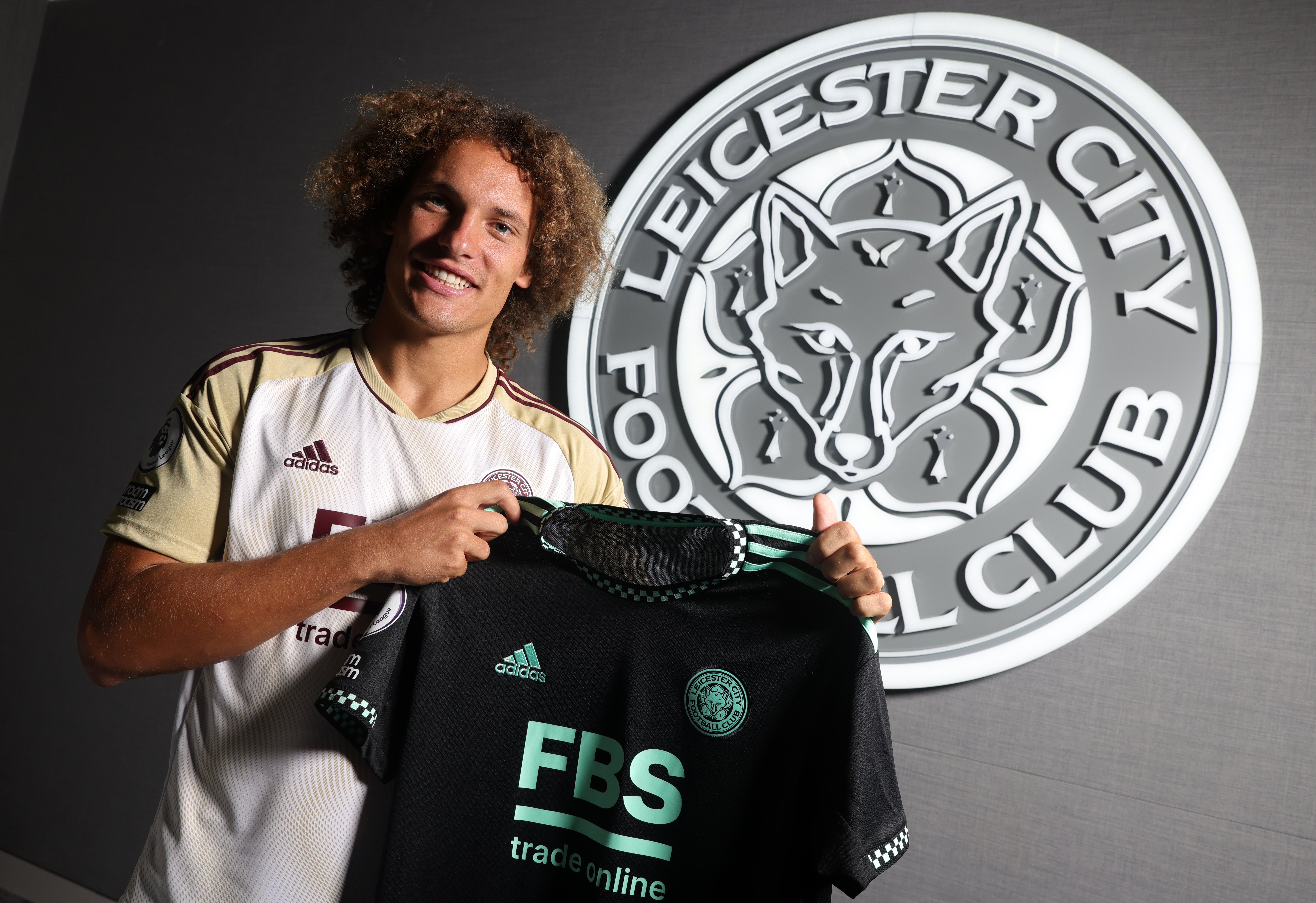 Leicester City Unveils New Singing Wout Faes