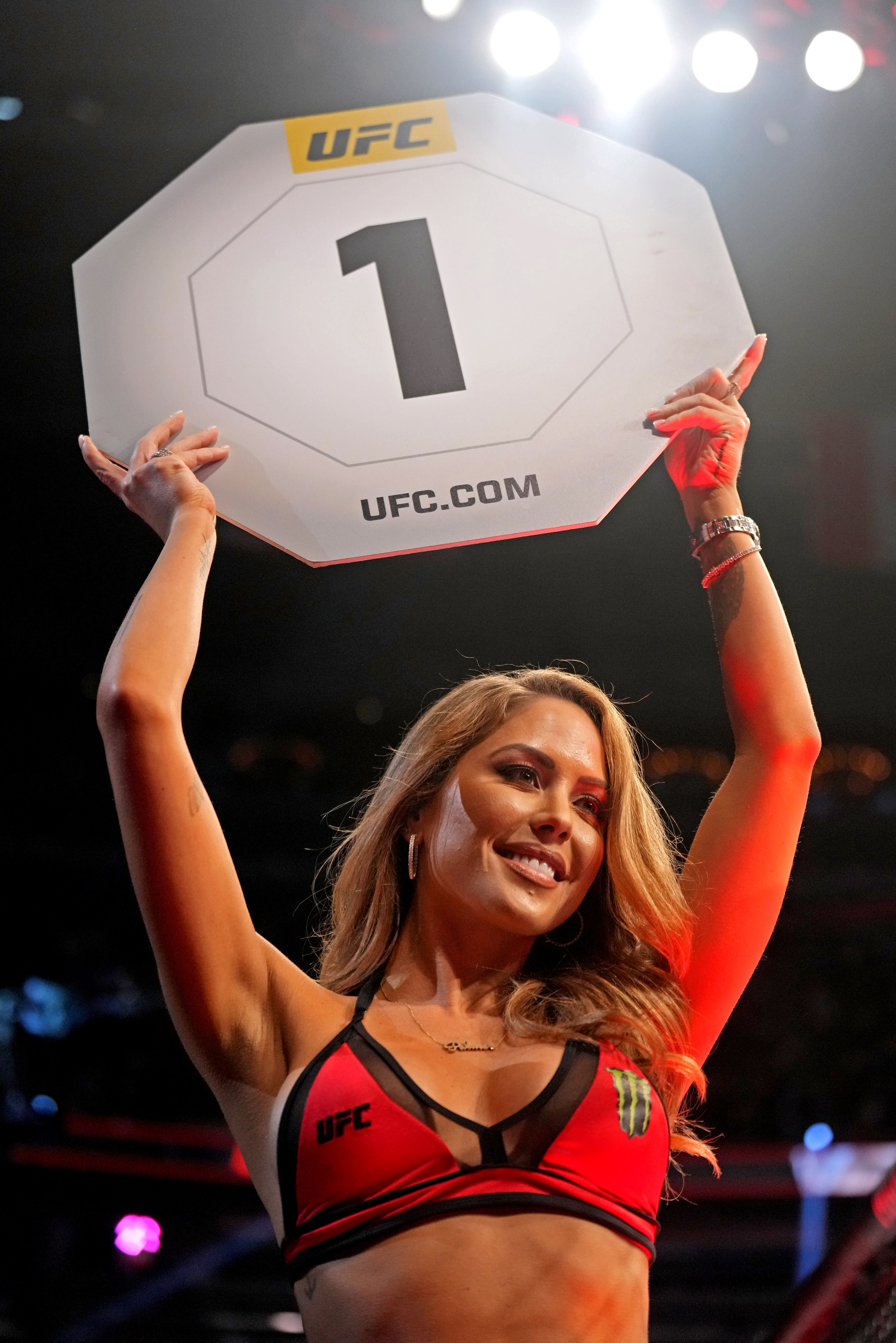 MMA: UFC 279-Jingliang vs Rodriguez