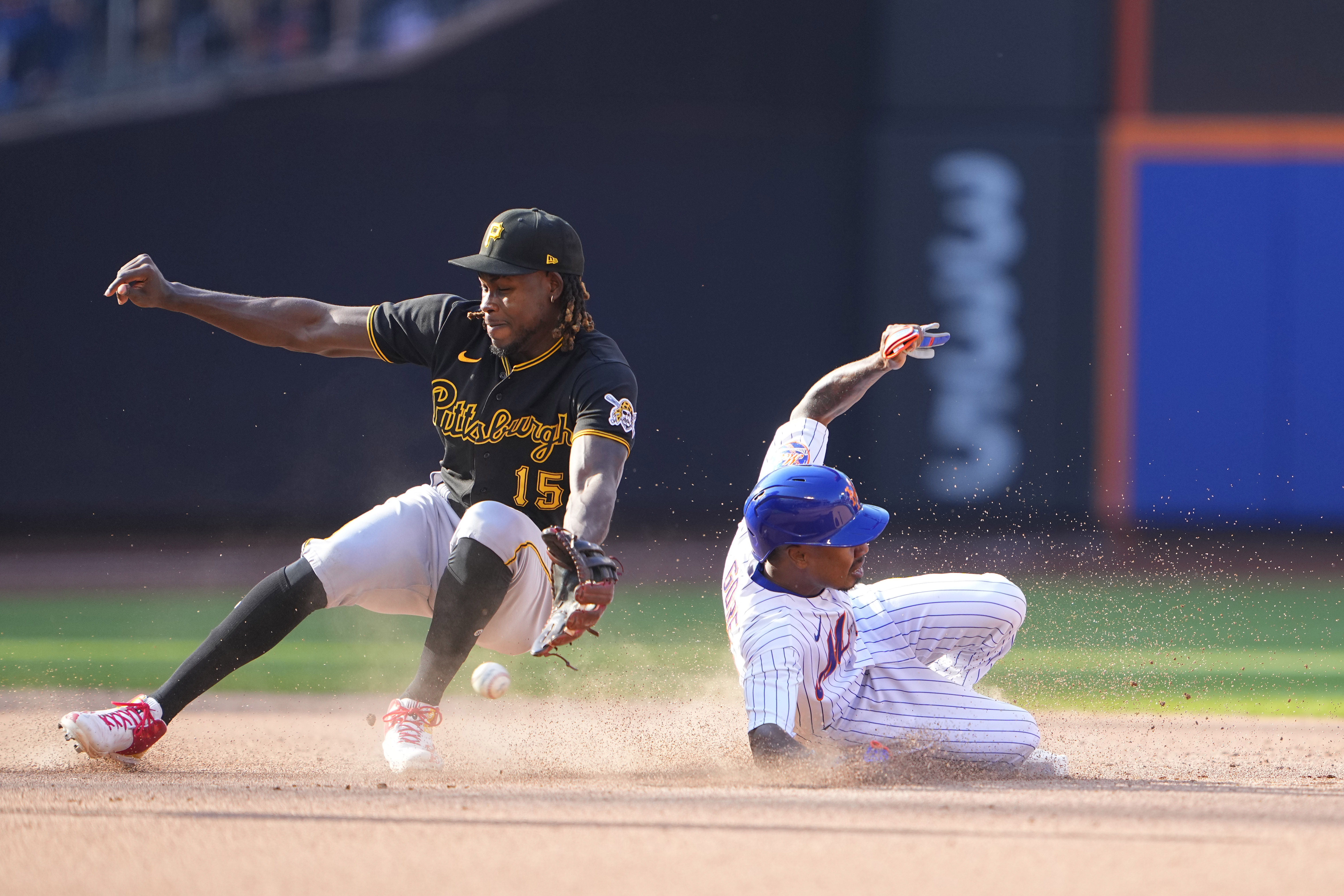 MLB: Pittsburgh Pirates at New York Mets