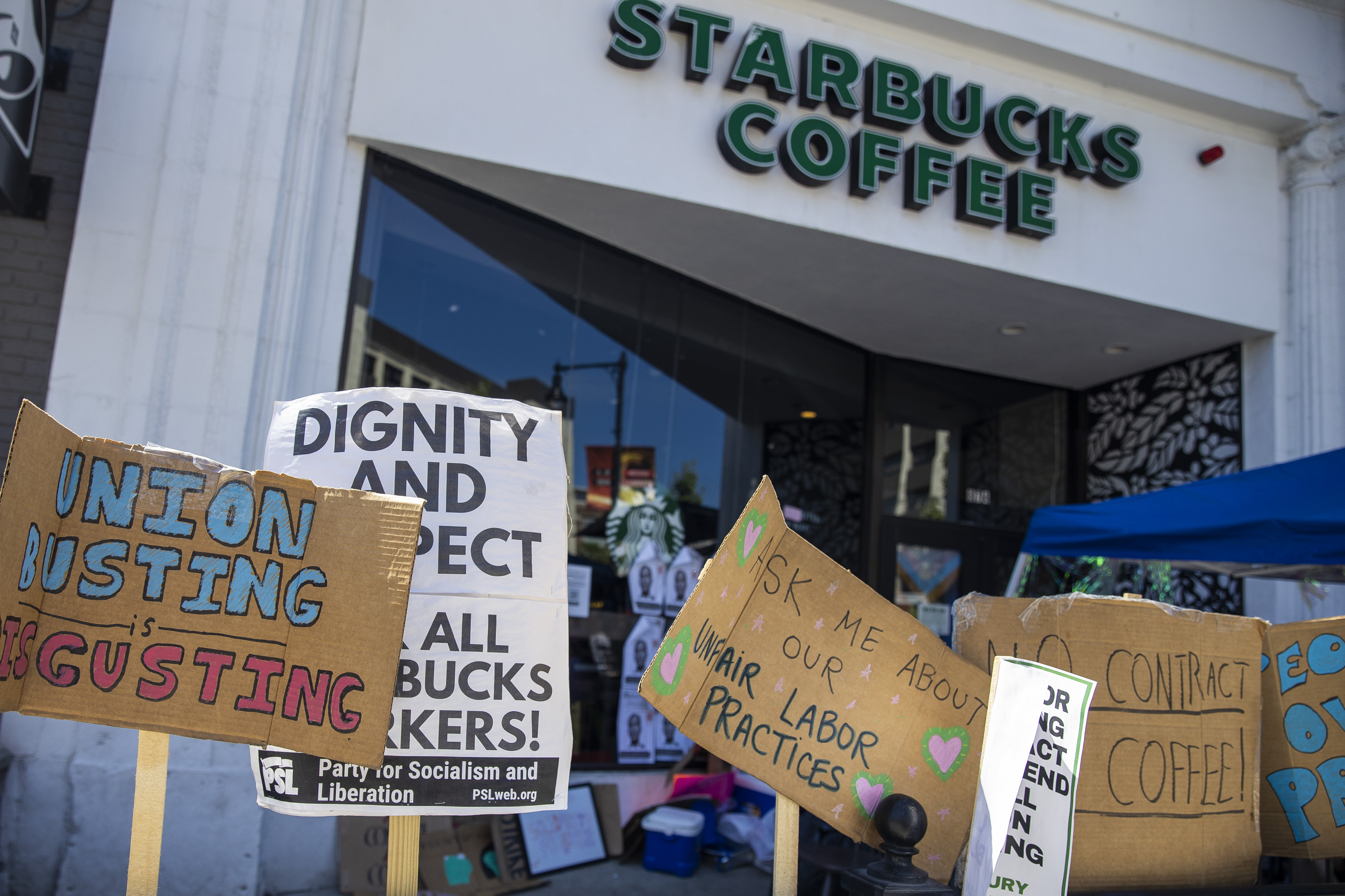 Starbucks Strike In Brookline