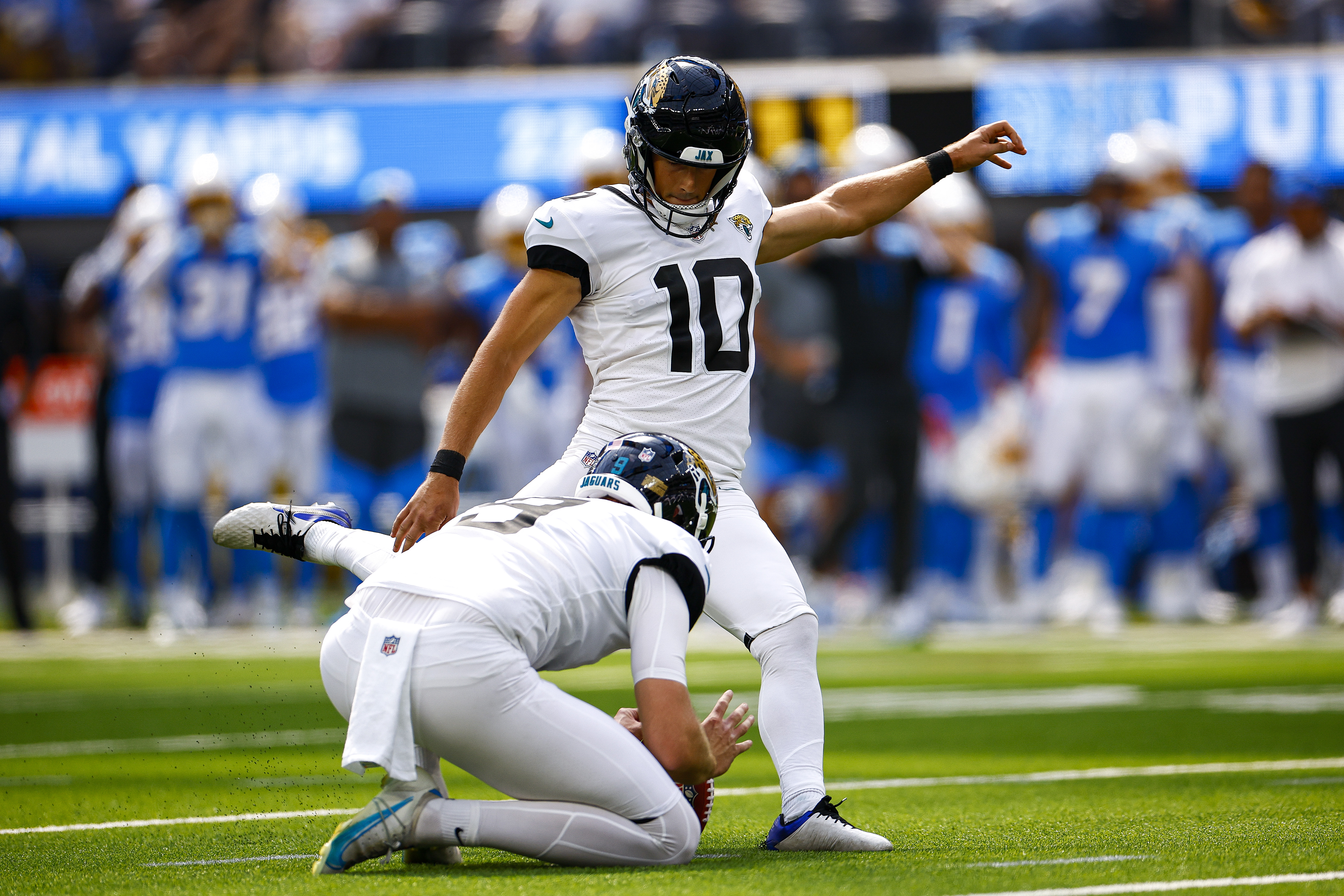 Riley Patterson #10 of the Jacksonville Jaguars kicks a field goal during the second quarter against the Los Angeles Chargers at SoFi Stadium on September 25, 2022 in Inglewood, California.