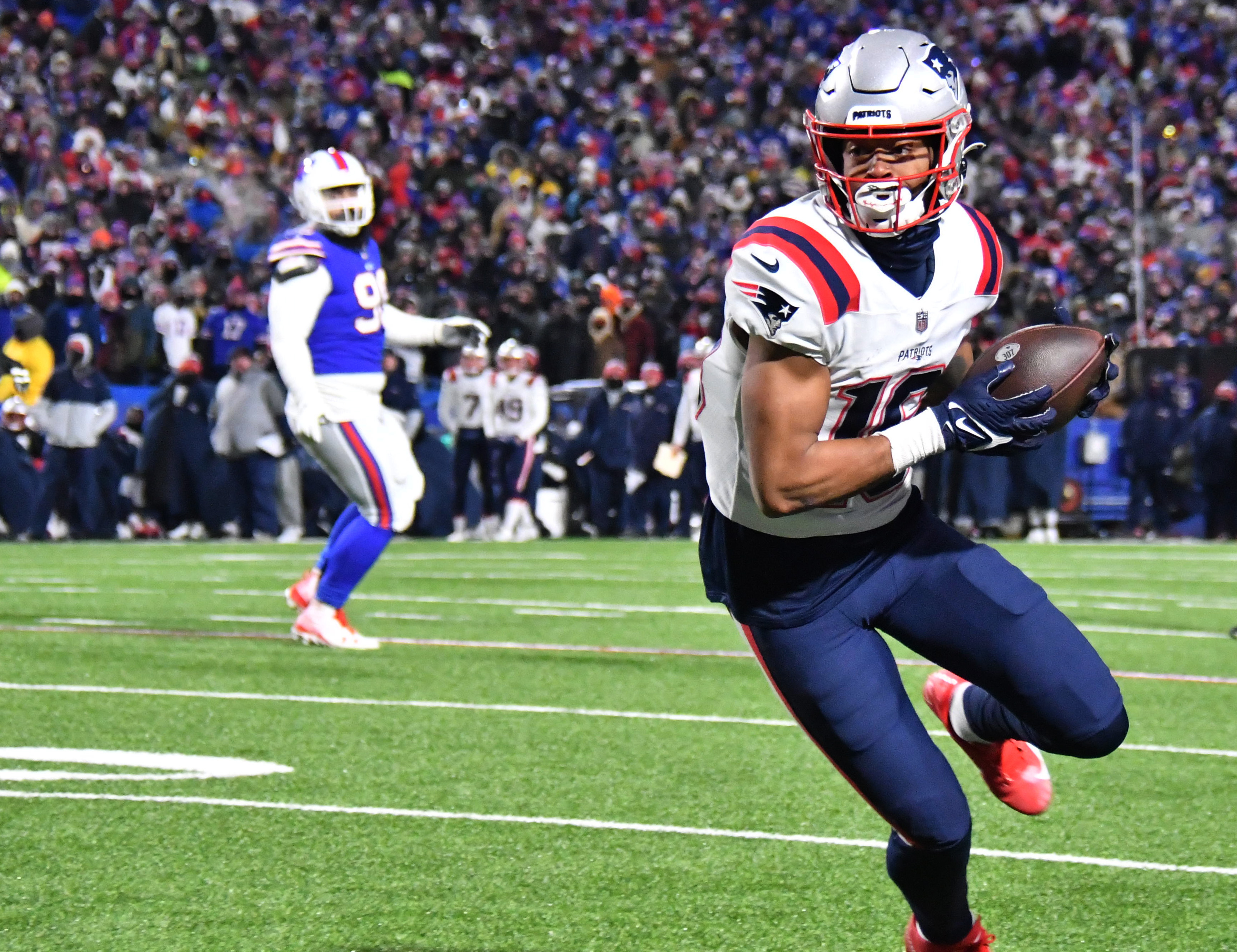 &nbsp;New England Patriots wide receiver Jakobi Meyers (16) runs after a catch in the third quarter of the AFC Wild Card playoff game against the Buffalo Bills at Highmark Stadium.&nbsp;