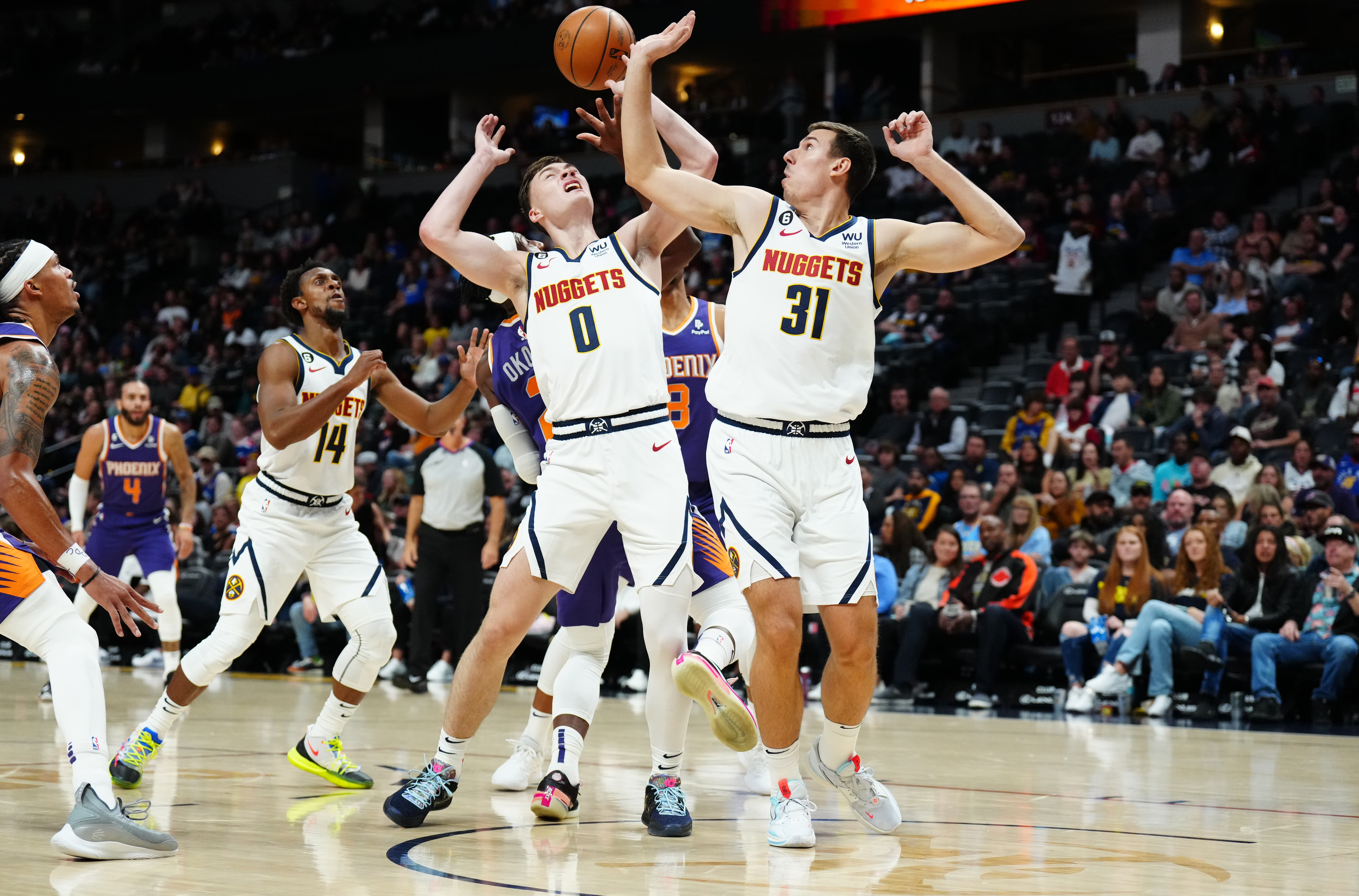 NBA: Preseason-Phoenix Suns at Denver Nuggets