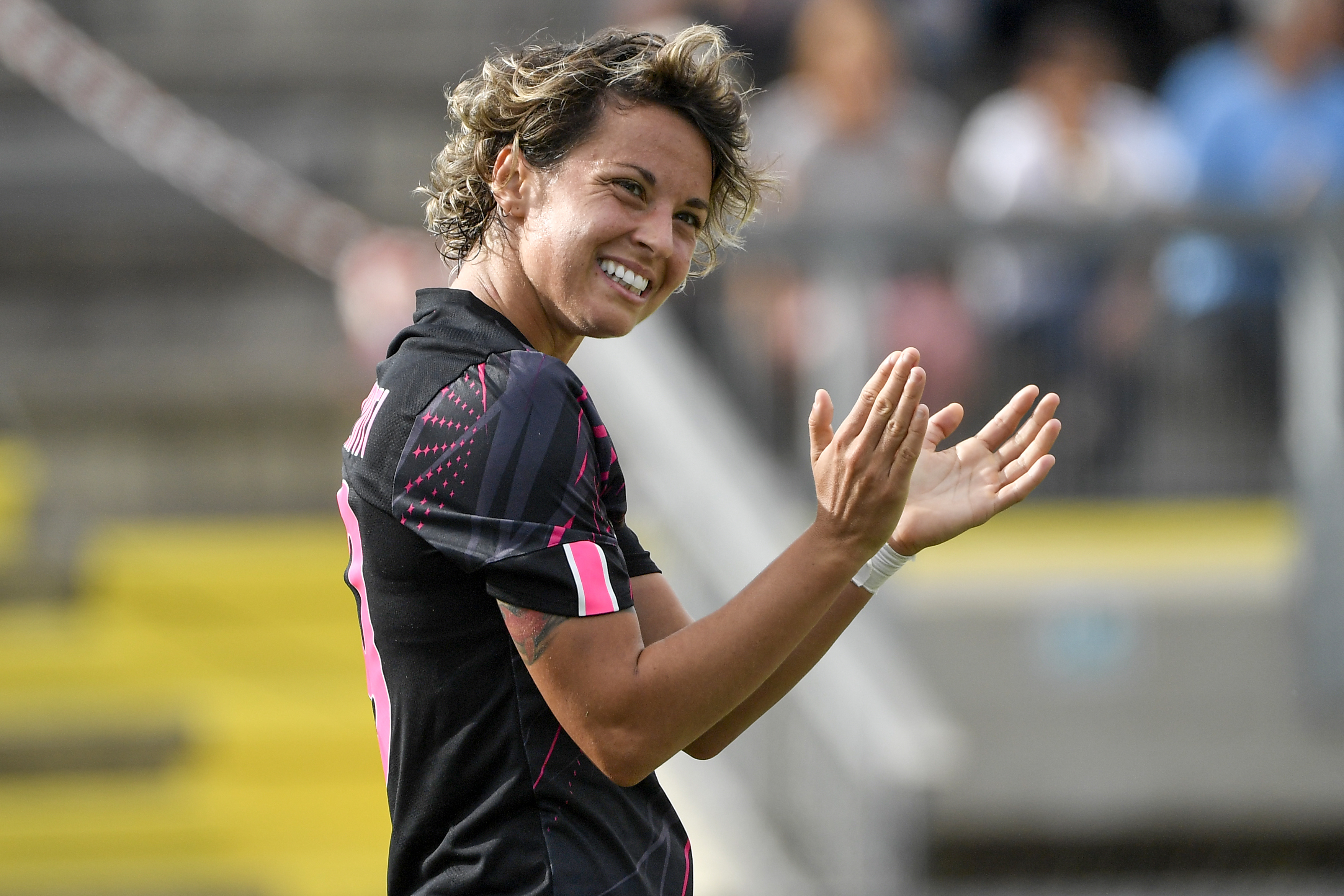 Valentina Giacinti of AS Roma claps during the Women Uefa...