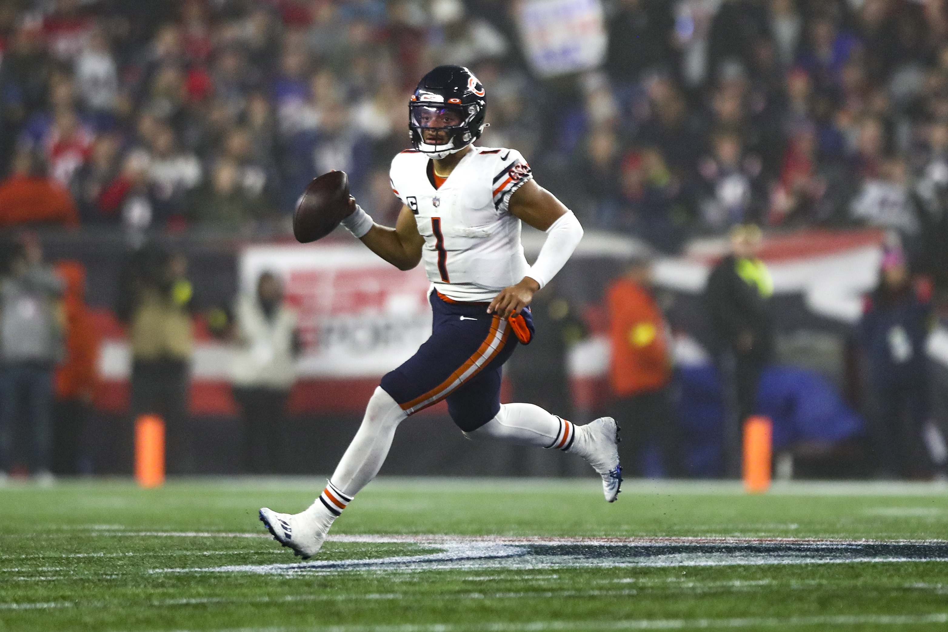 Chicago Bears rout New England Patriots on Monday Night Football