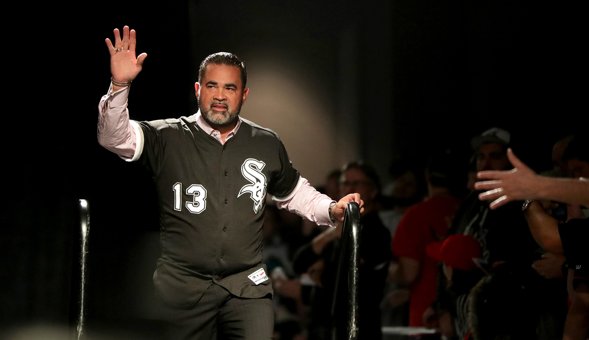 Phil Rosenthal: Ozzie Guillen reunites with his White Sox family: 