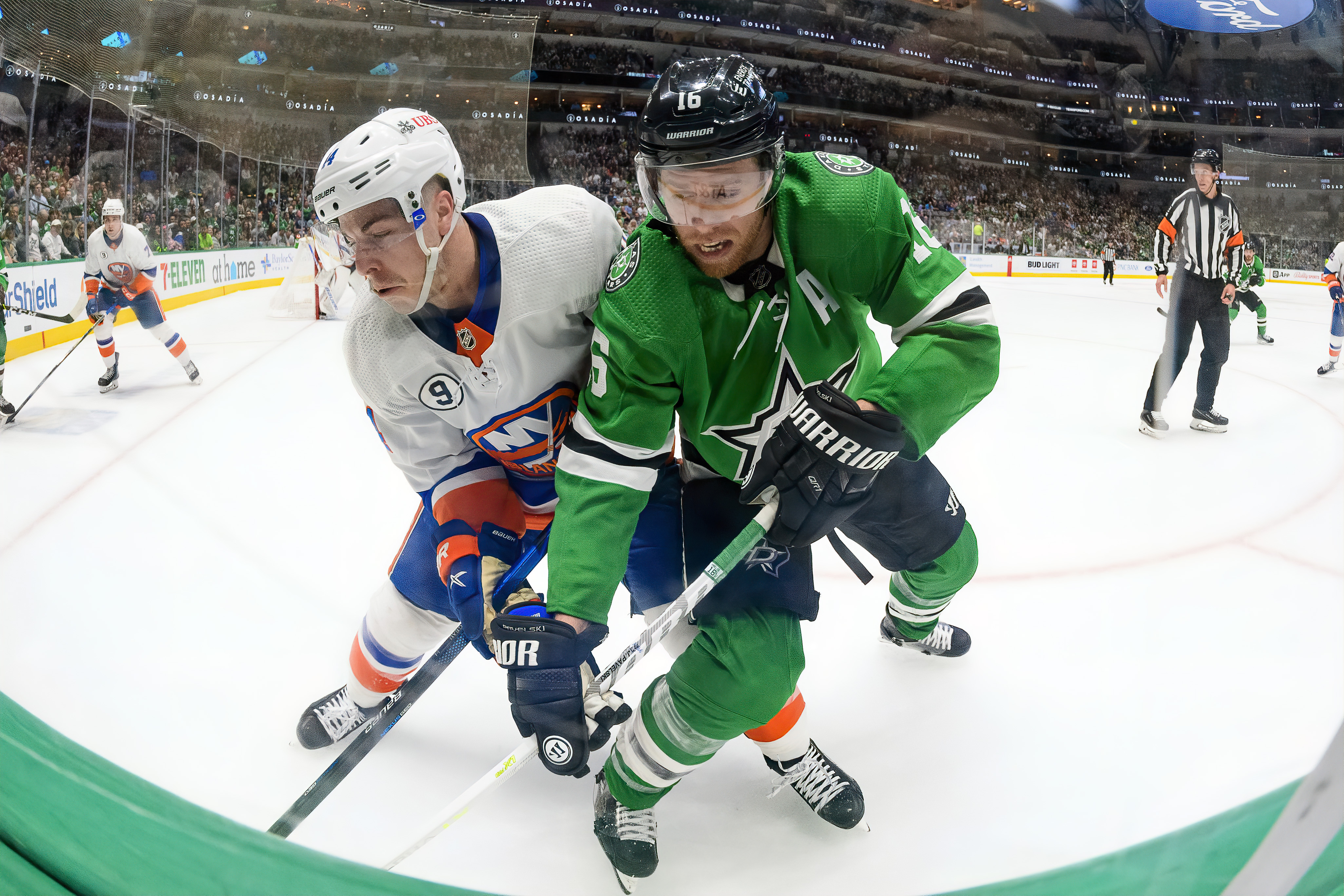 NHL: New York Islanders at Dallas Stars