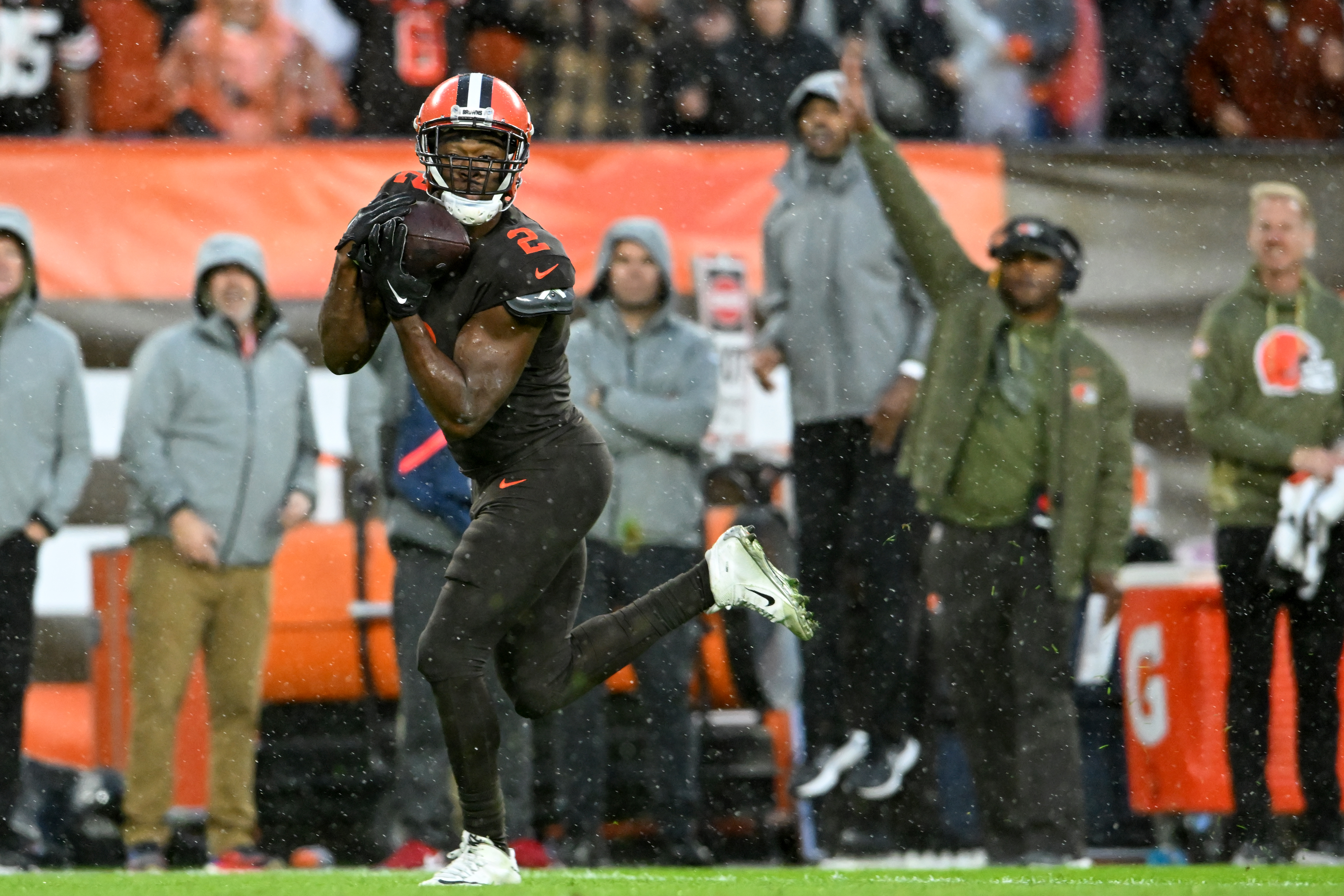 Amari Cooper #2 of the Cleveland Browns catches a pass during overtime against the Tampa Bay Buccaneers at FirstEnergy Stadium on November 27, 2022 in Cleveland, Ohio.