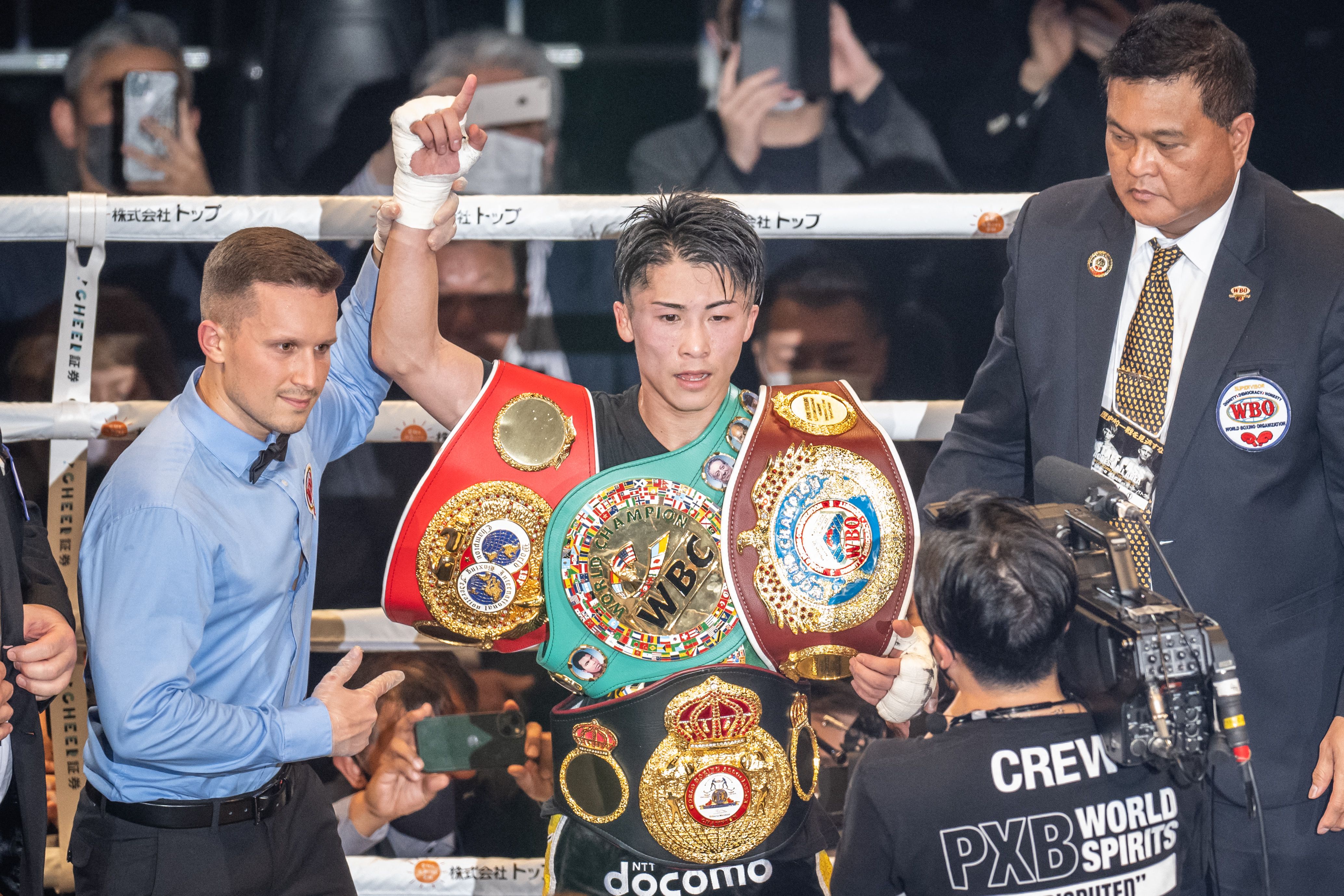 Naoya Inoue put Paul Butler away in the 11th round to go undisputed 