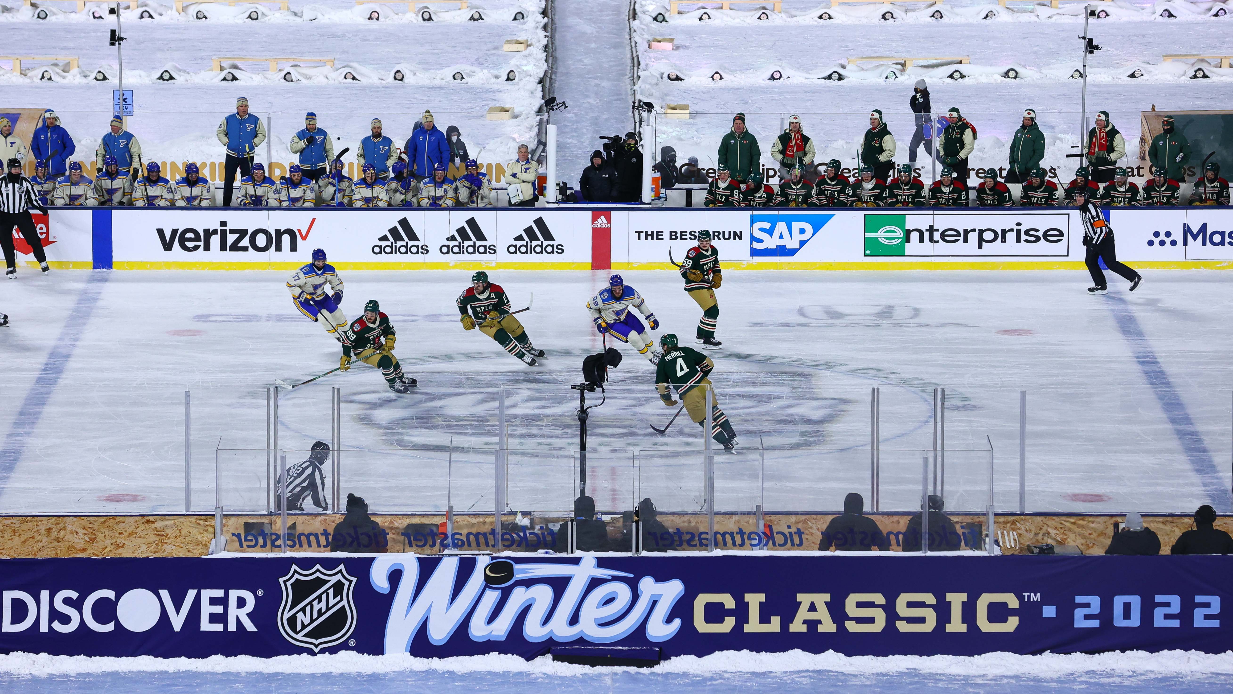 A general view of the game against the Minnesota Wild and St. Louis Blues at Target Field on January 1, 2022 in Minneapolis, Minnesota.