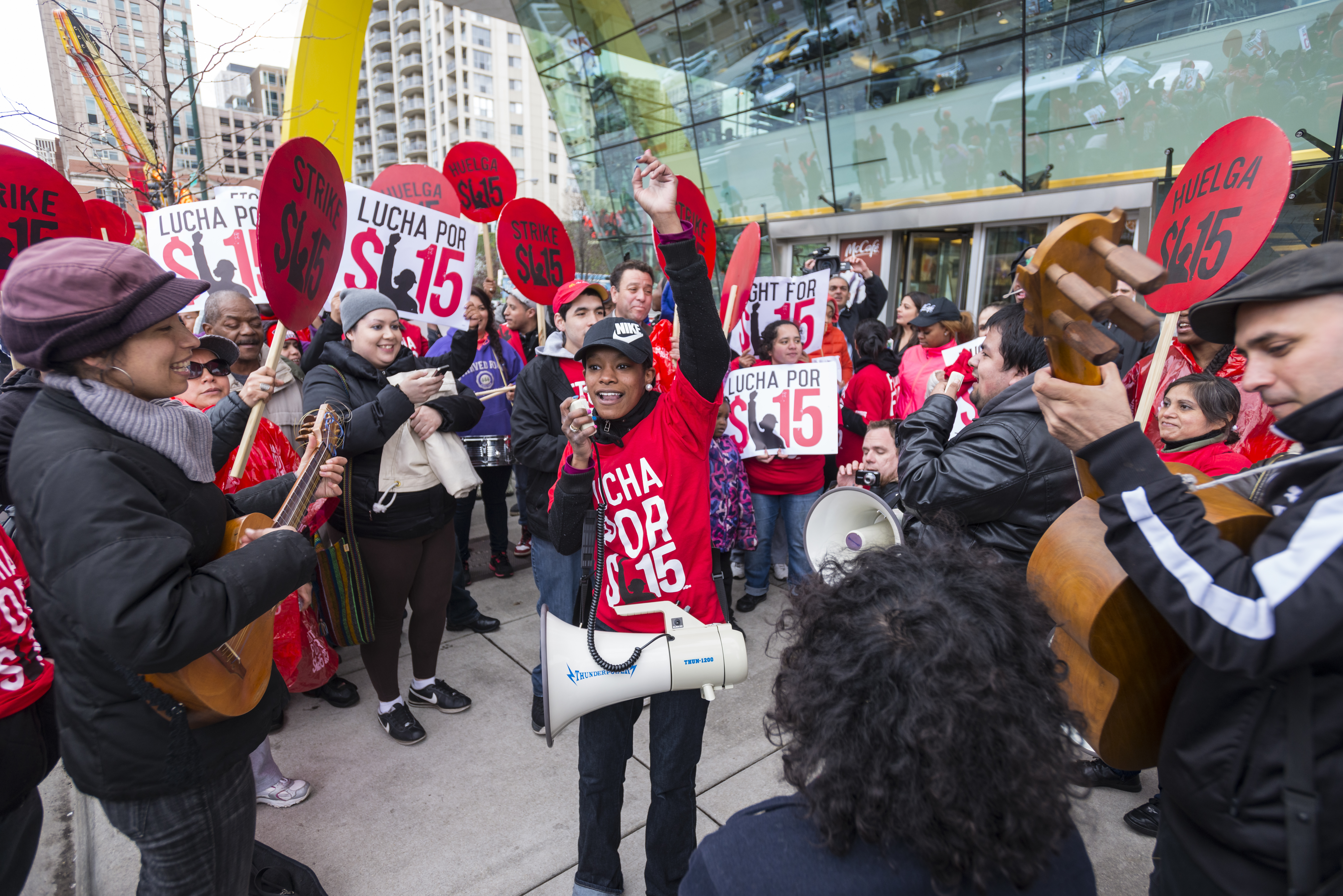 Chicago Fast Food Workers Protest for Higher Wages