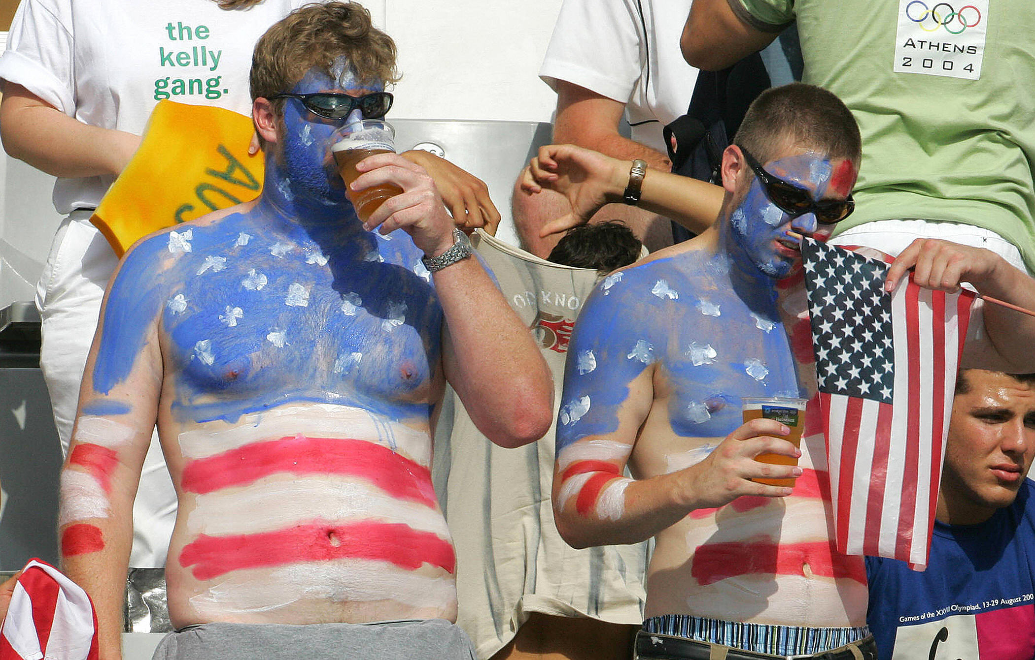 Drinking beer, American fans painted in