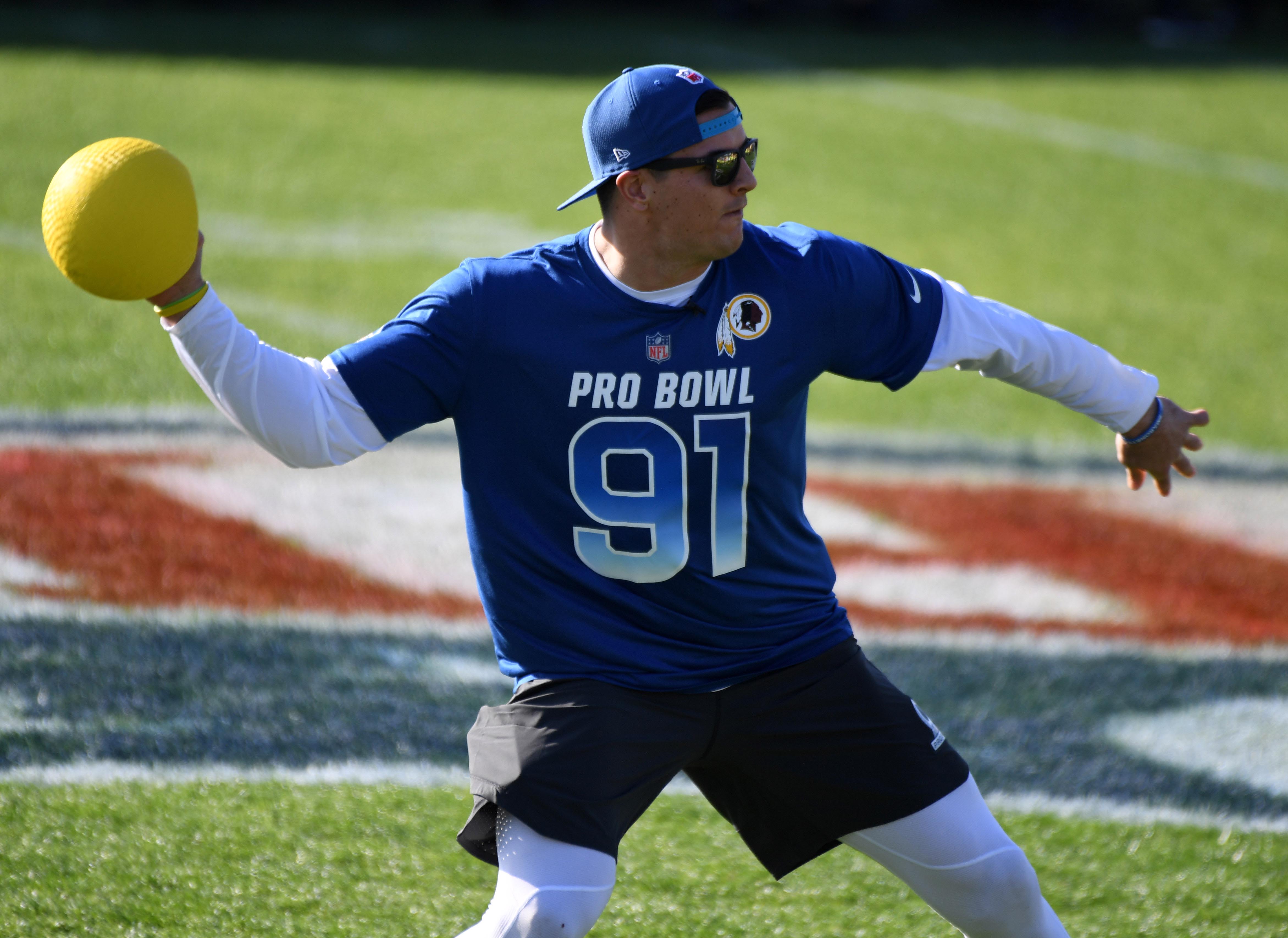 Redskins linebacker Ryan Kerrigan (91) throws the ball in the epic dodgeball competition at the Pro Bowl Skills Showdown at ESPN Wide World of Sports