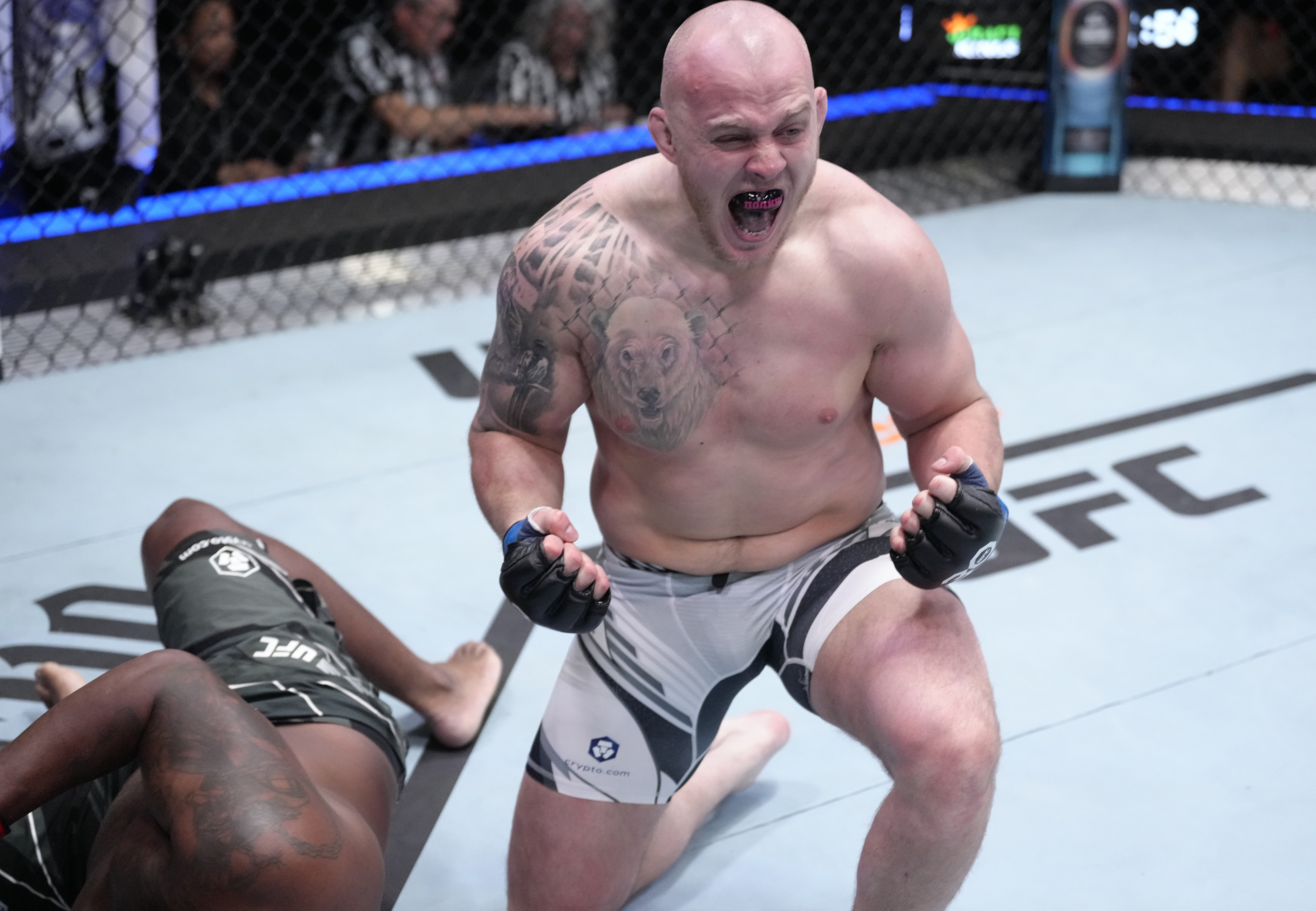 Serghei Spivac blanked Derrick Lewis on the stat sheet at UFC Vegas 68