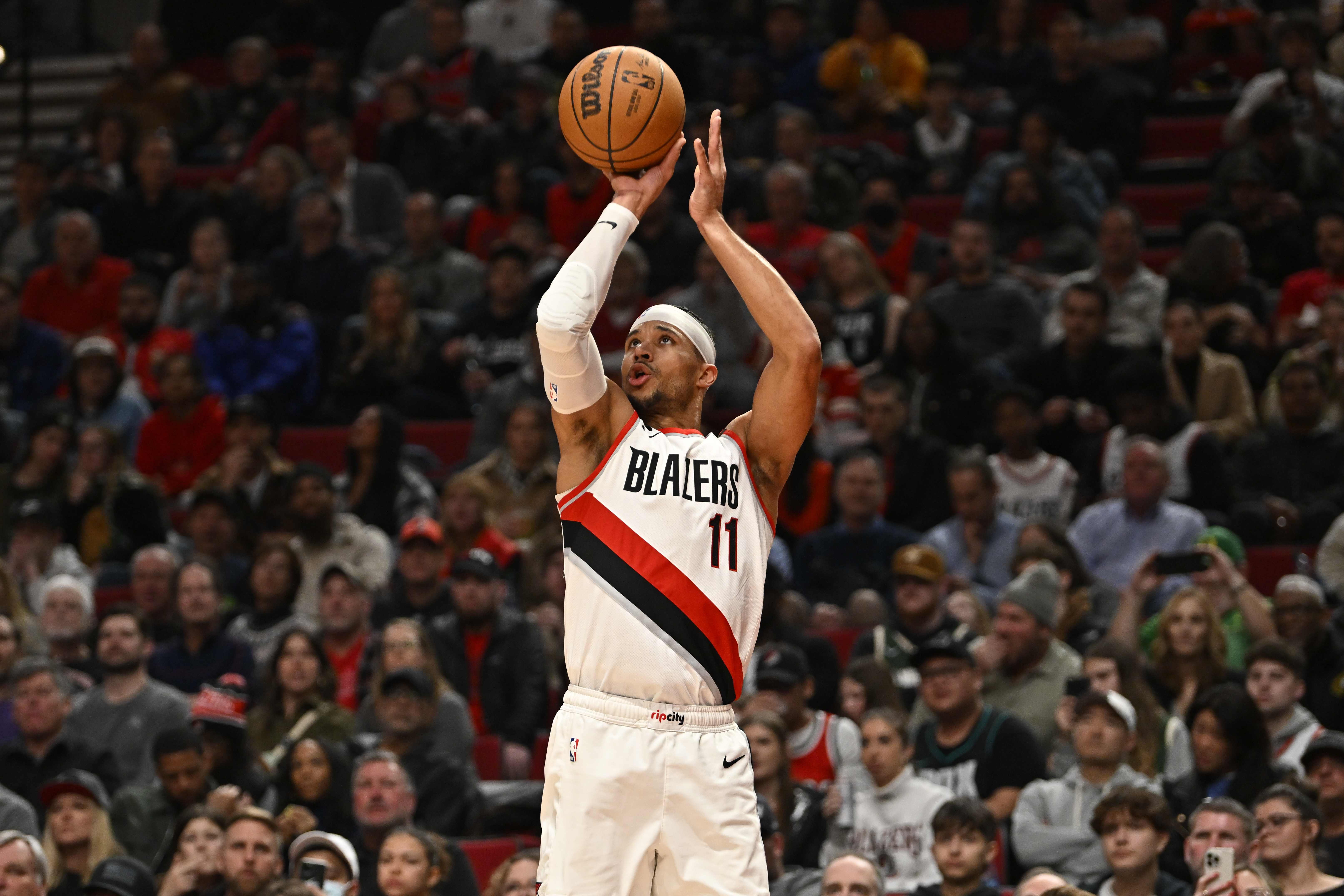 Josh Hart of the Portland Trail Blazers shoots the ball during the third quarter against the Milwaukee Bucks at the Moda Center on February 06, 2023 in Portland, Oregon. The Milwaukee Bucks won 127-108.&nbsp;