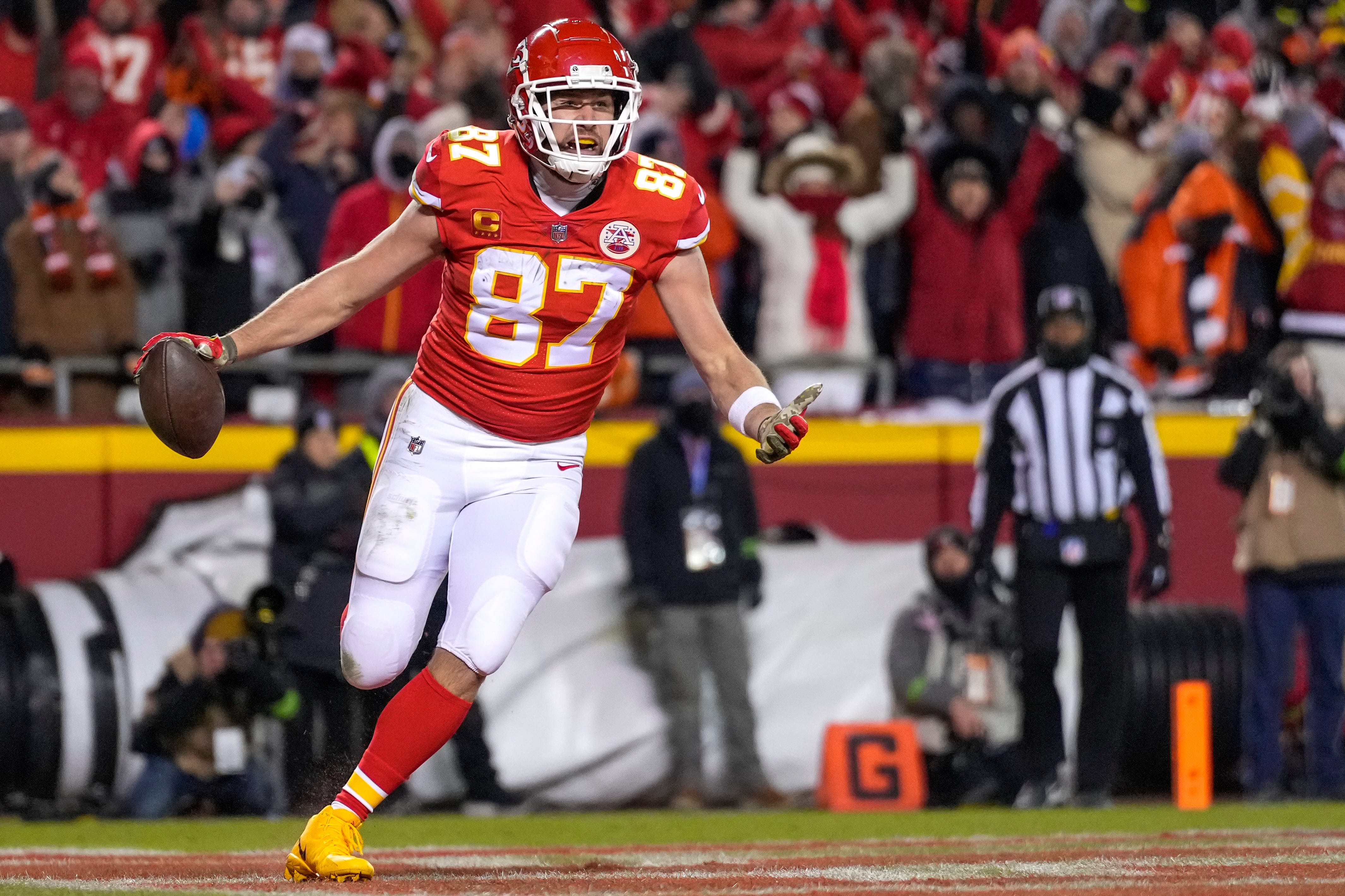 Kansas City Chiefs tight end Travis Kelce (87) celebrates a touchdown catch in the second quarter of the AFC championship NFL game between the Cincinnati Bengals and the Kansas City Chiefs, Sunday, Jan. 29, 2023, at Arrowhead Stadium in Kansas City, Mo. The Chiefs led 13-6 at halftime. Cincinnati Bengals At Kansas City Chiefs Afc Championship Jan 29 055