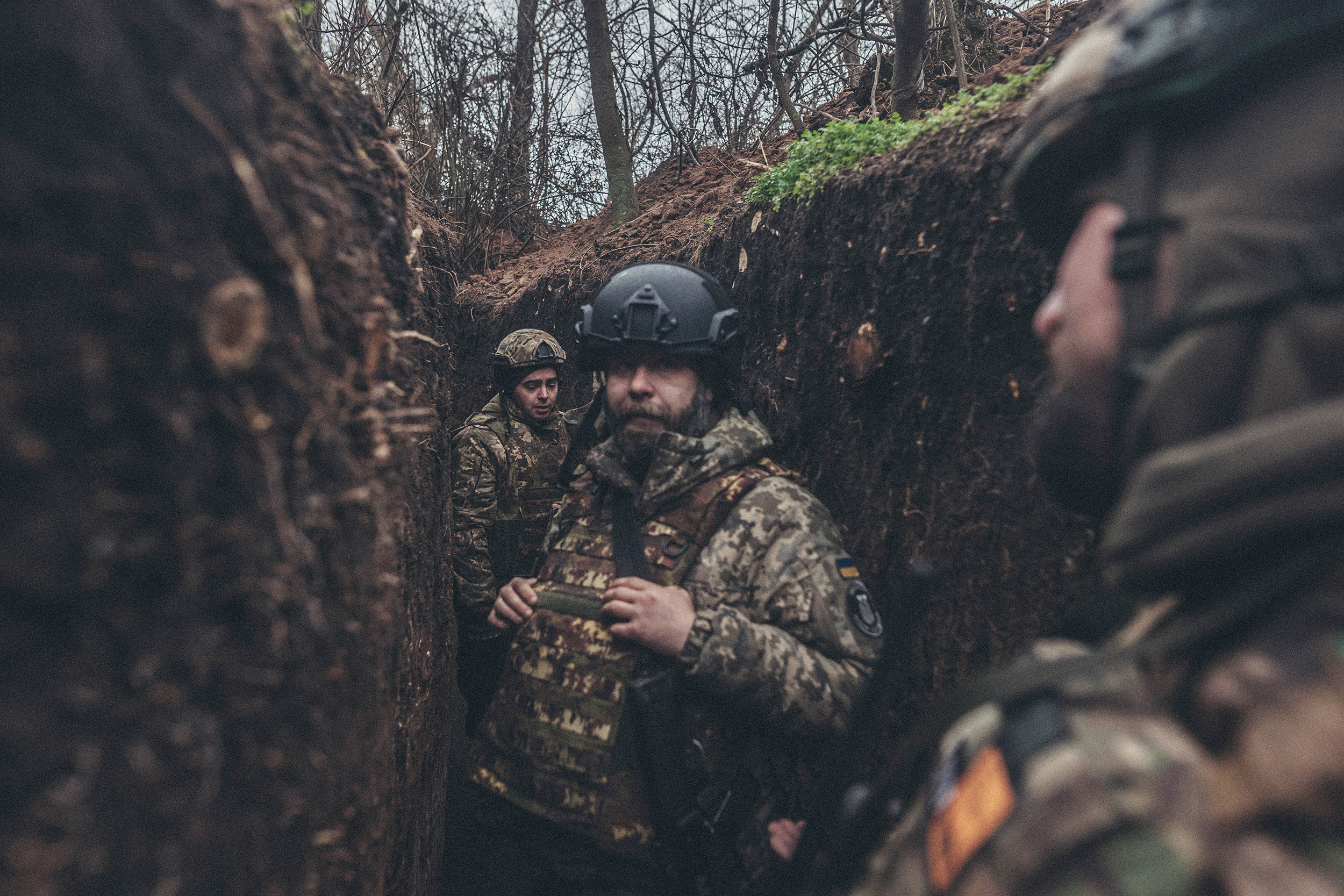 Ukrainian soldiers in a trench on the Vuhledar frontline in Donetsk, Ukraine, on January 5, 2023.