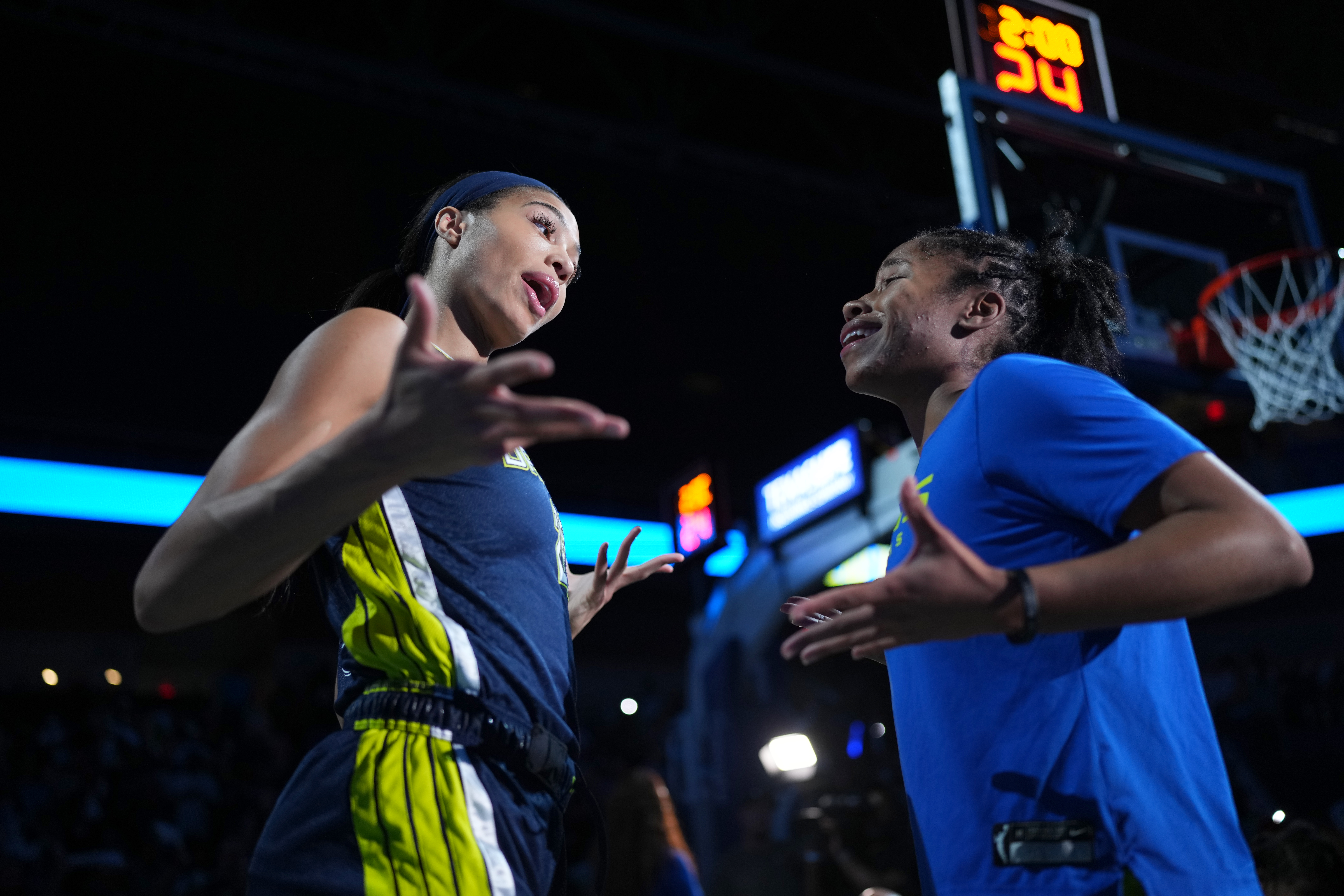 2022 WNBA Playoffs - Connecticut Sun v Dallas Wings