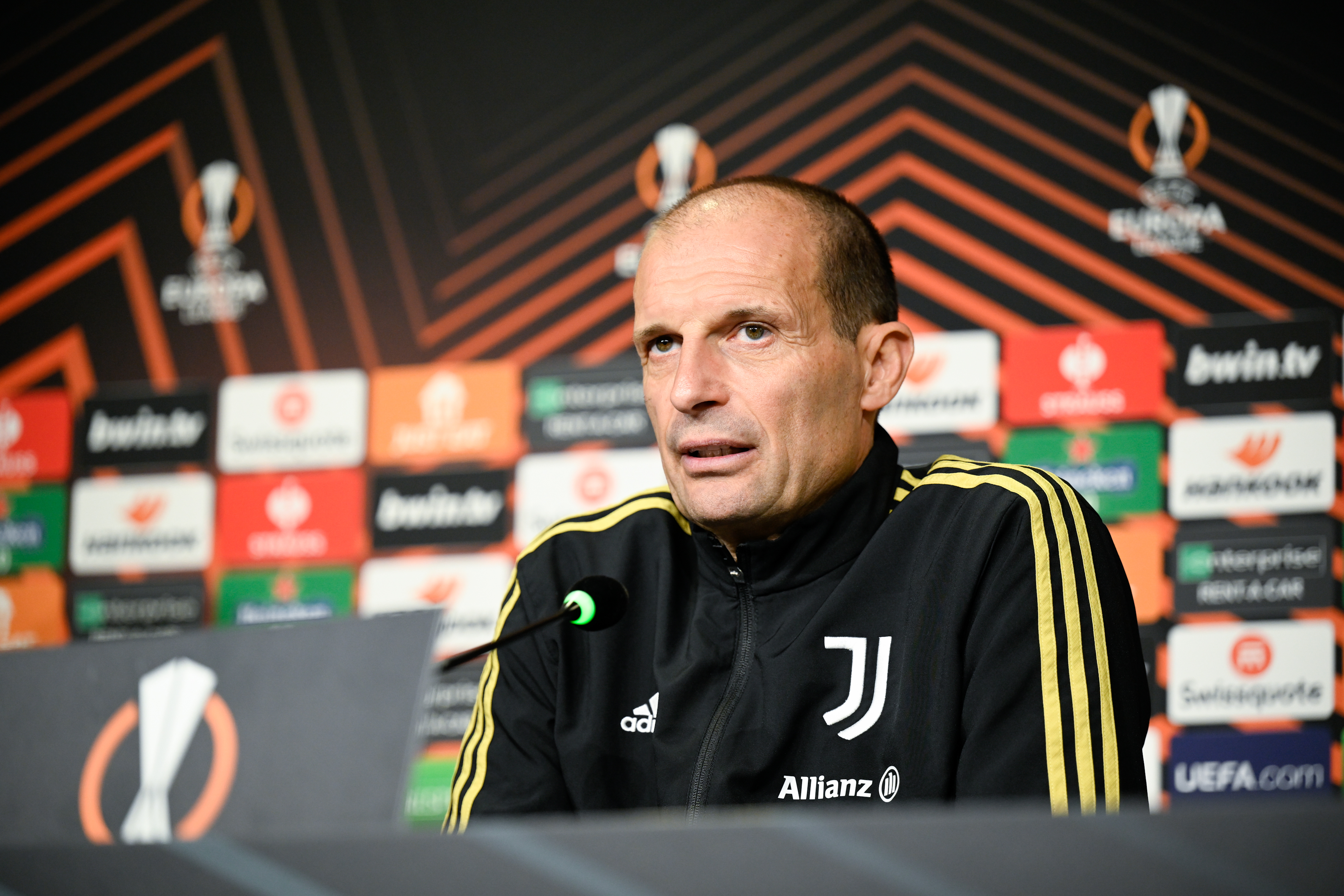 Juventus Press Conference And Training Session