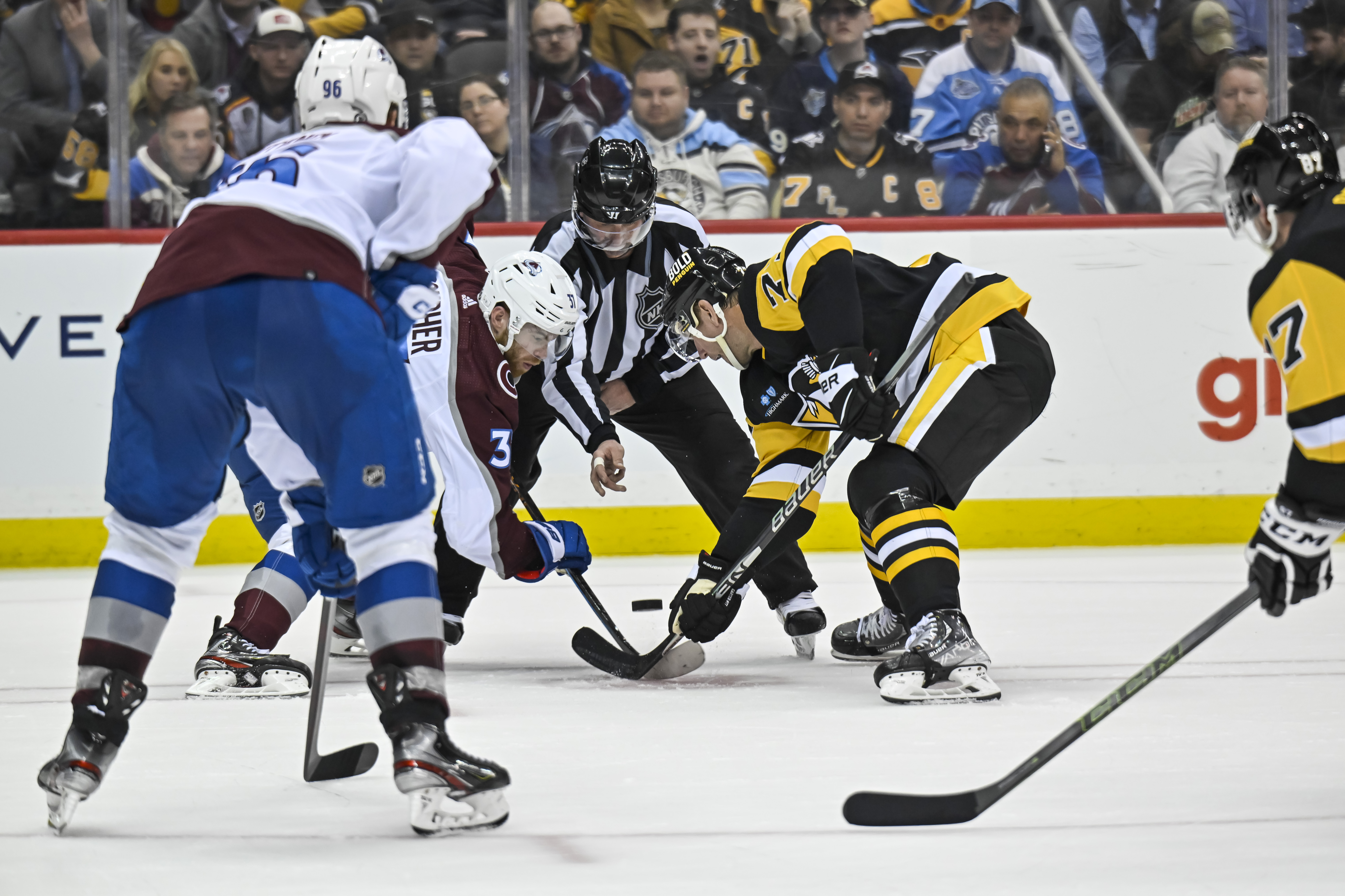 NHL: FEB 07 Avalanche at Penguins
