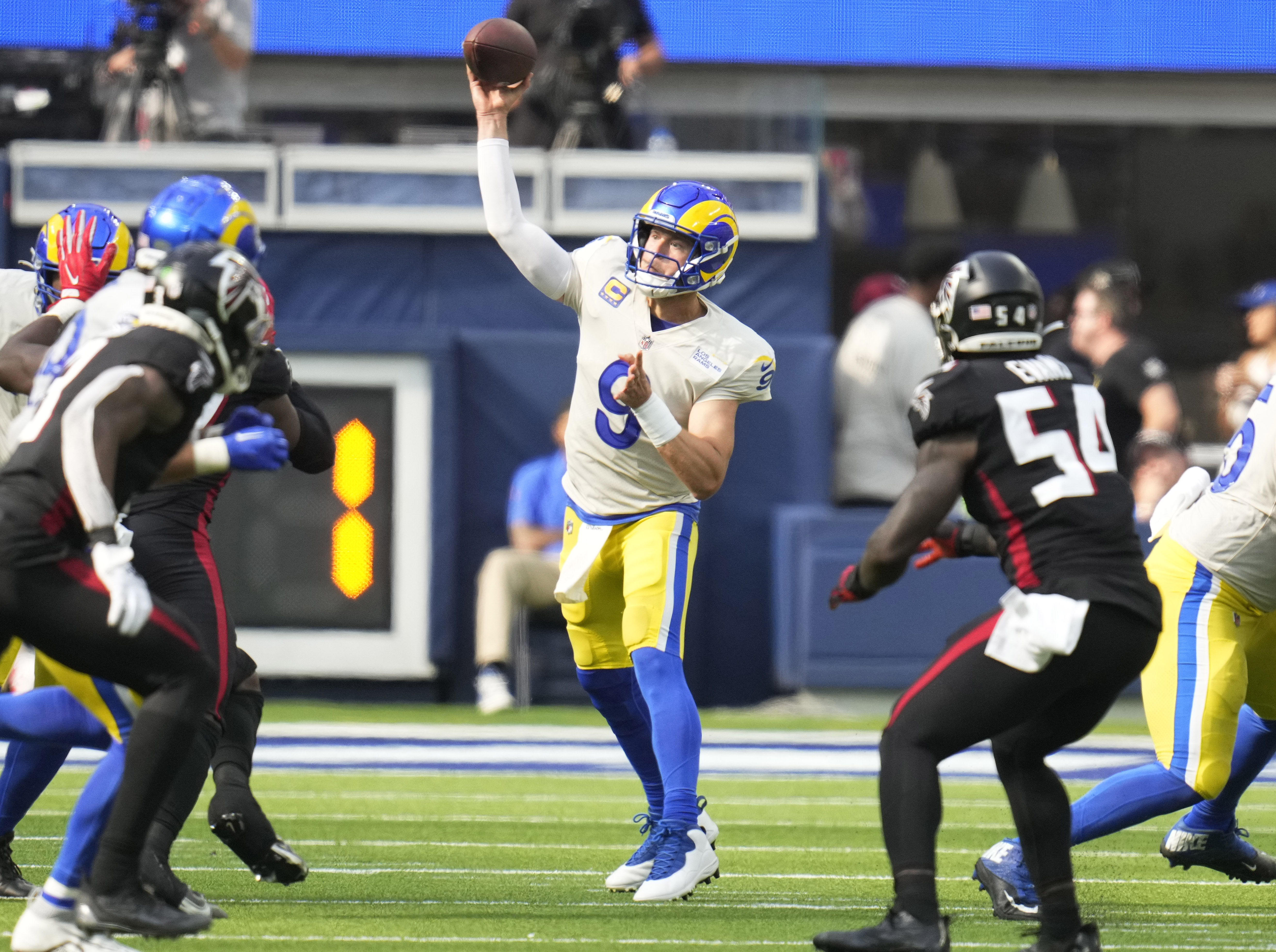 Los Angeles Rams defeated the Atlanta Falcons 31-27 during a NFL football game.